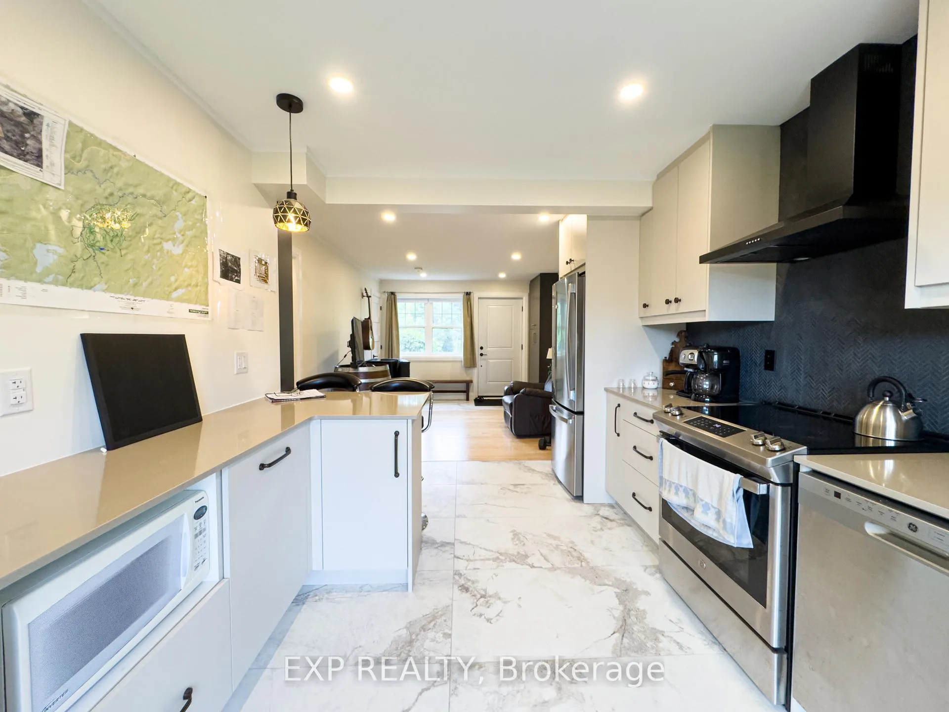 Photo 52 of Unit B, 14 Ascot Avenue, Ottawa, Lynwood Village — HOMEH