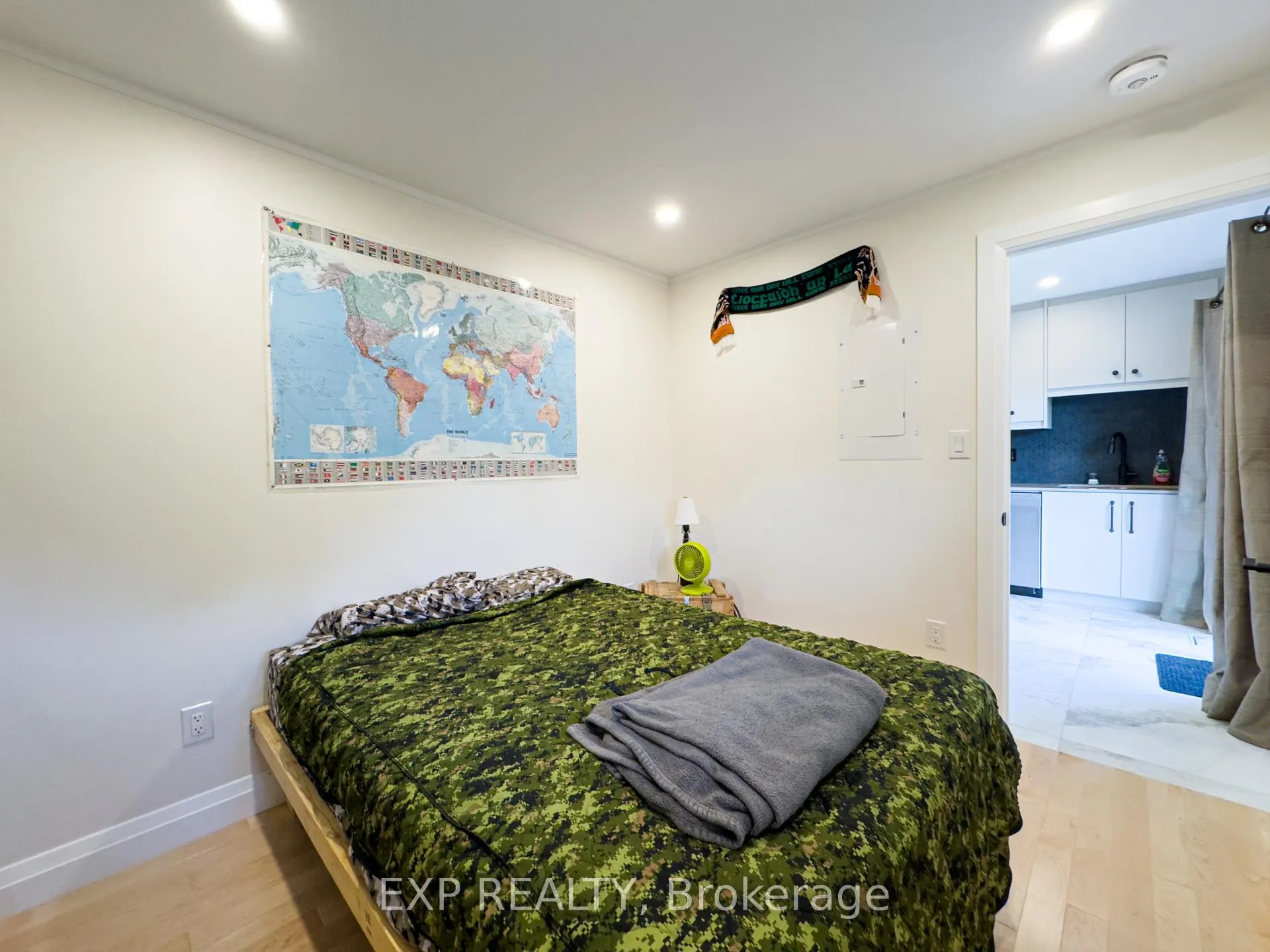 Photo 96 of Unit B, 14 Ascot Avenue, Ottawa, Lynwood Village — HOMEH