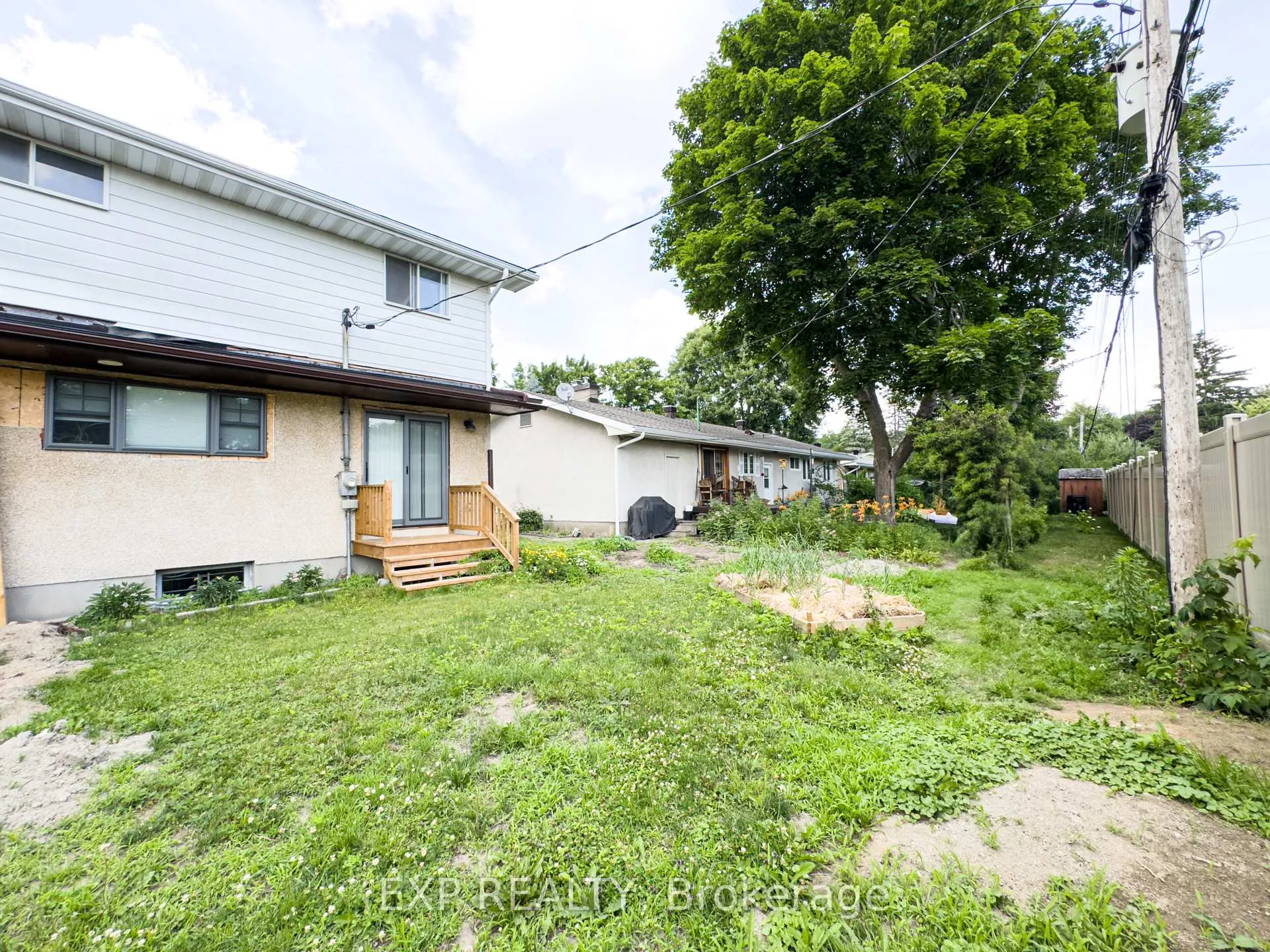 Photo 121 of Unit B, 14 Ascot Avenue, Ottawa, Lynwood Village — HOMEH