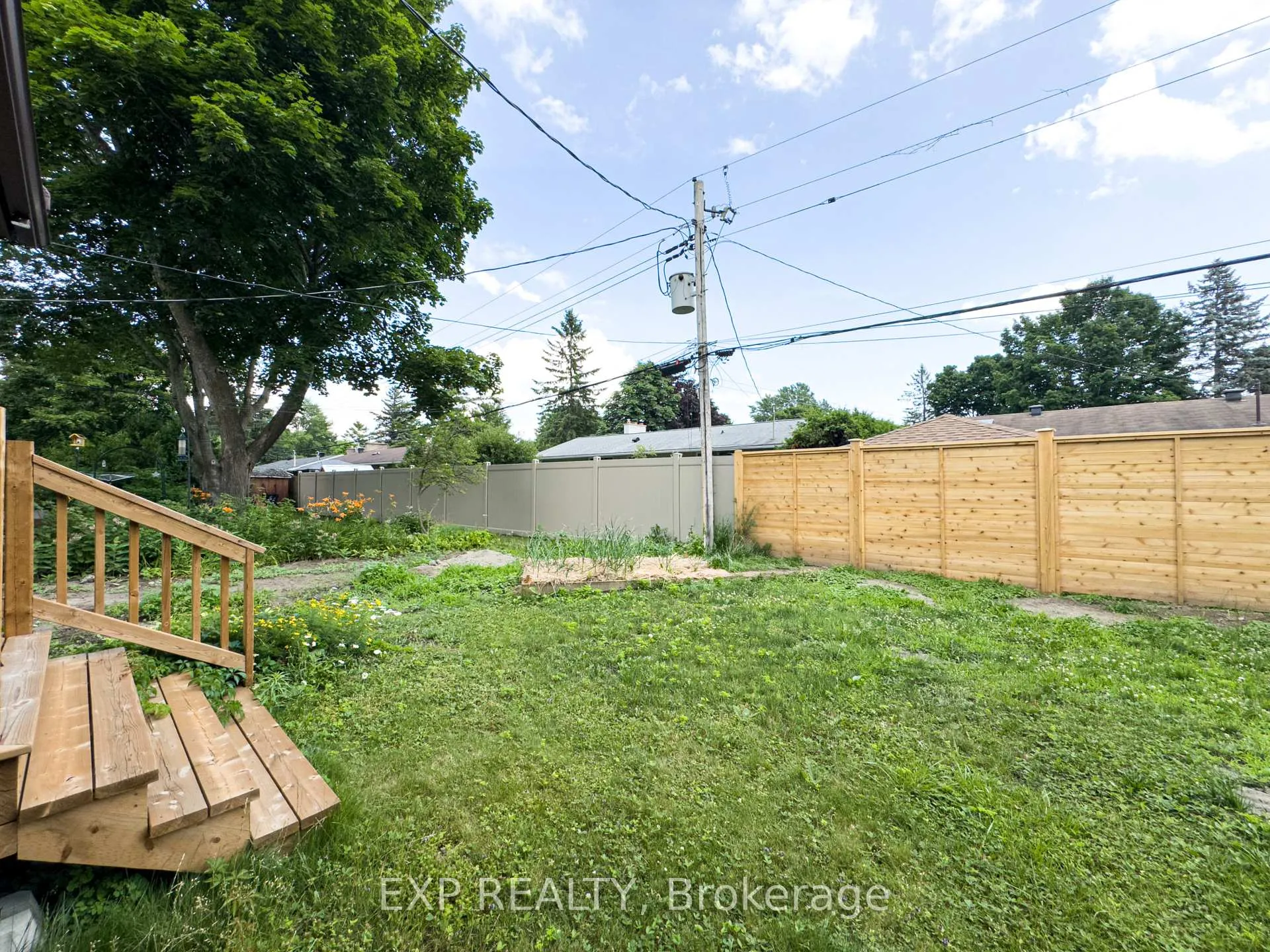 Photo 131 of Unit B, 14 Ascot Avenue, Ottawa, Lynwood Village — HOMEH