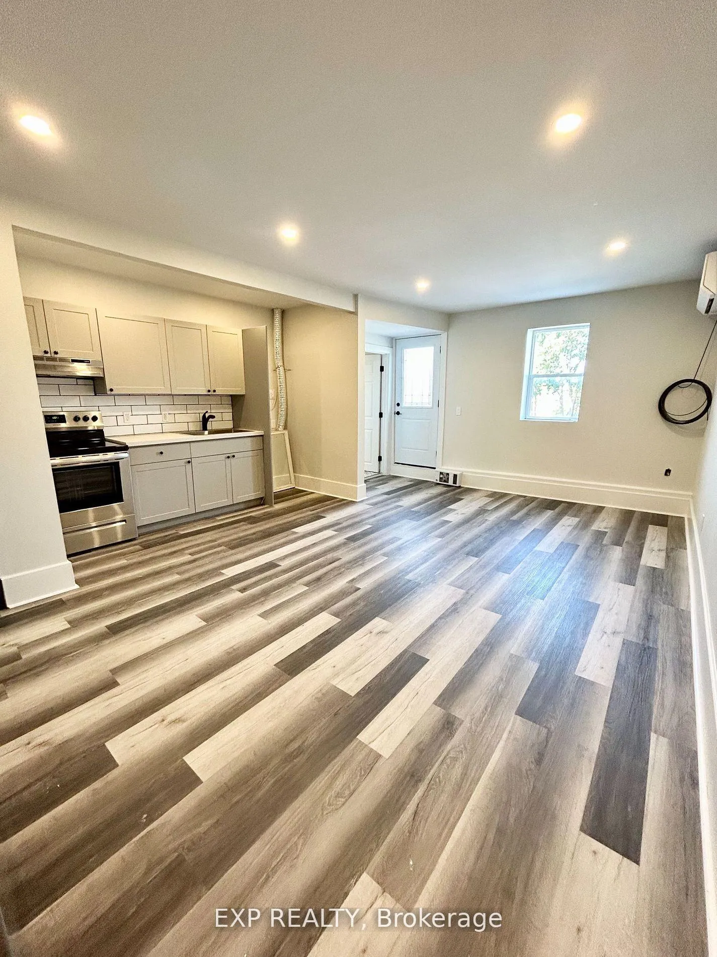 Photo 2 of Unit 2, 316 Front Street, Belleville, Belleville Ward — HOMEH