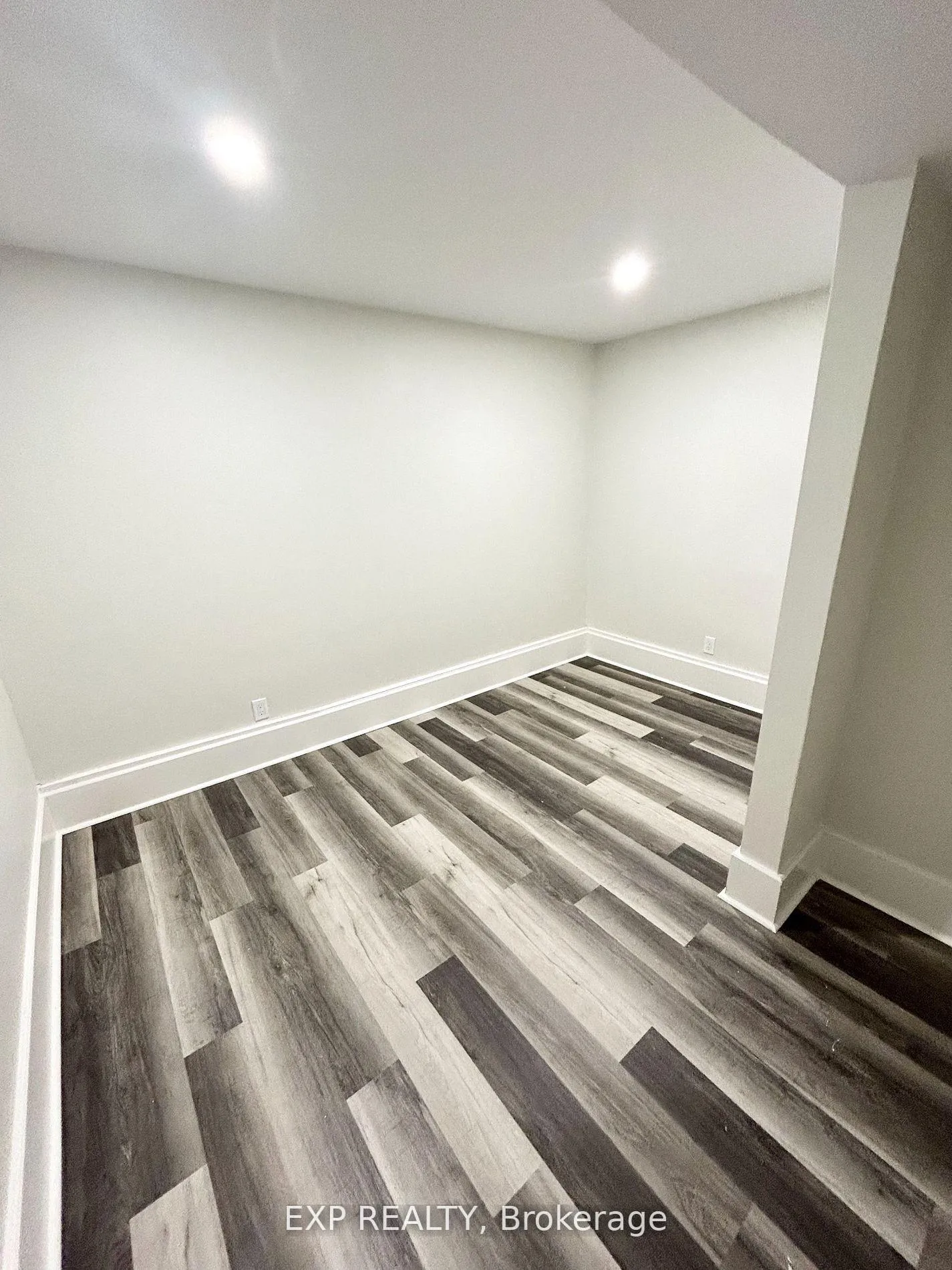 Photo 12 of Unit 2, 316 Front Street, Belleville, Belleville Ward — HOMEH