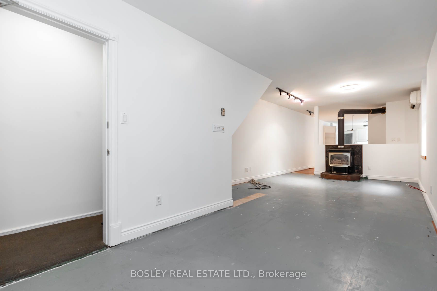 Photo 43 of 415 Wellesley Street E, Toronto, Cabbagetown-South St. James Town — HOMEH