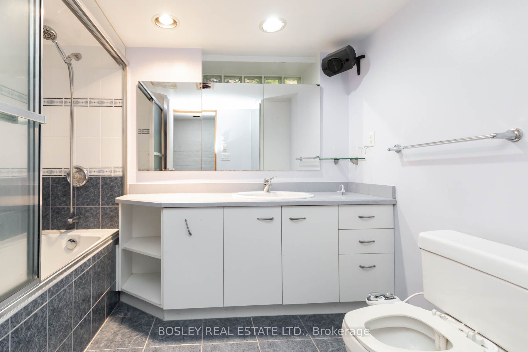 Photo 55 of 415 Wellesley Street E, Toronto, Cabbagetown-South St. James Town — HOMEH