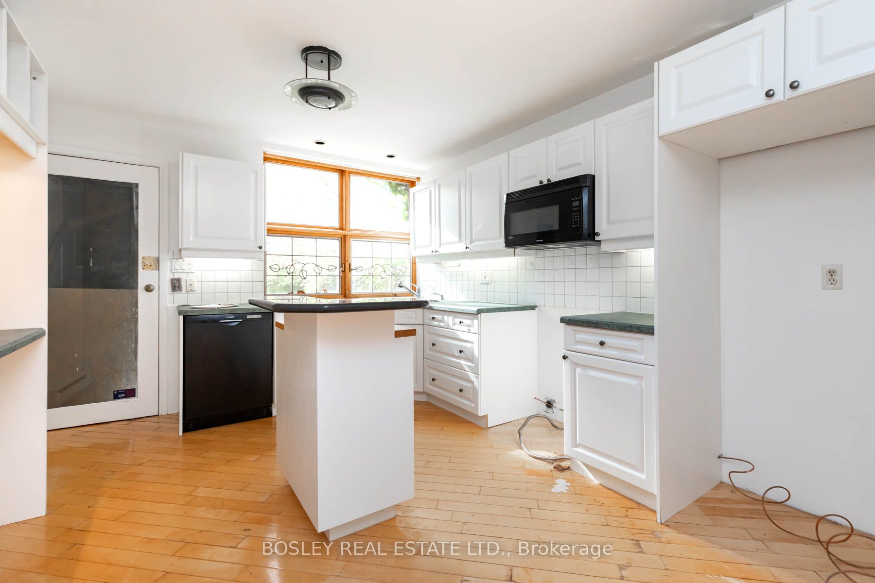 Photo 49 of 415 Wellesley Street E, Toronto, Cabbagetown-South St. James Town — HOMEH