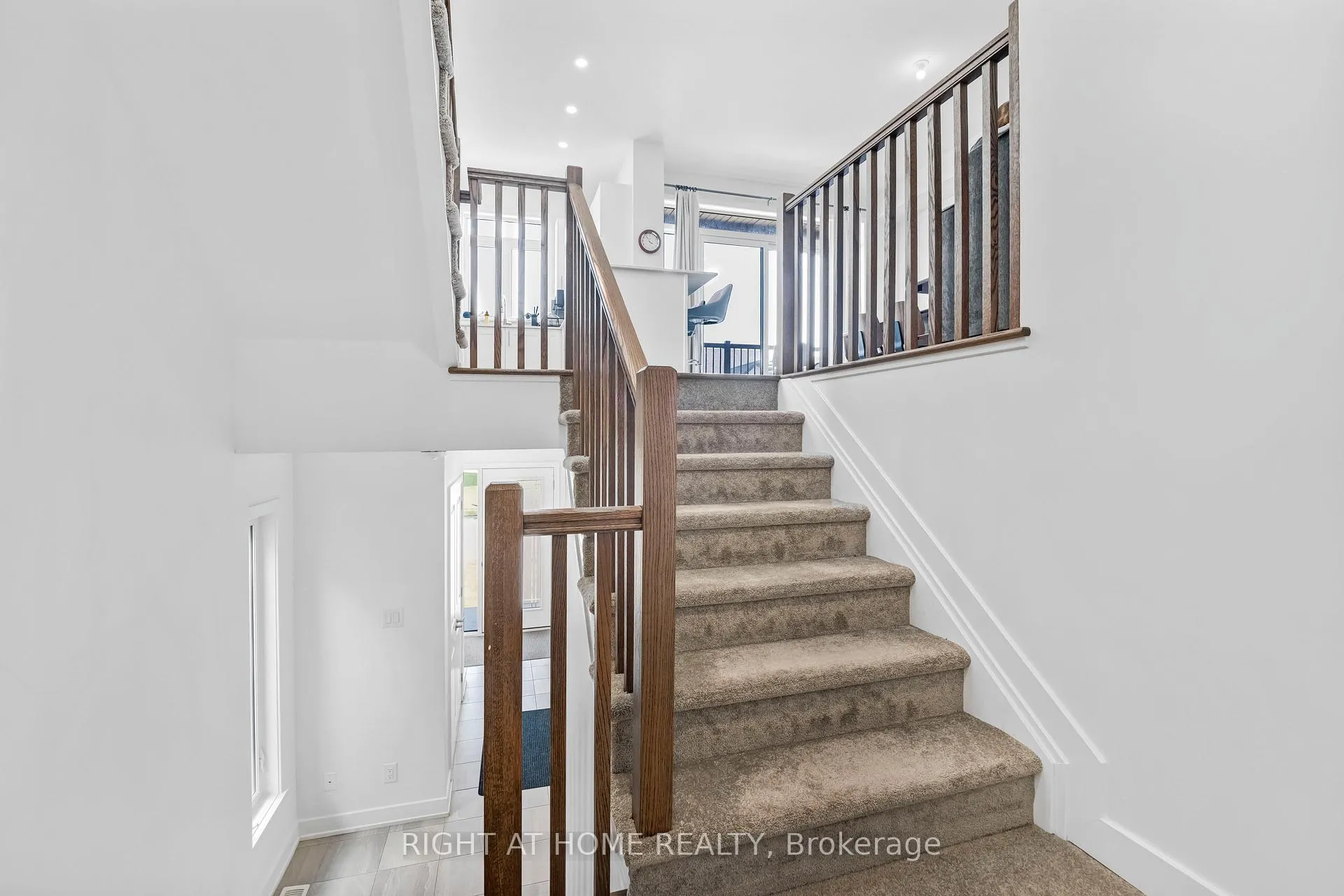 Photo 7 of 556 Tahoe Heights, Ottawa, Leitrim — HOMEH