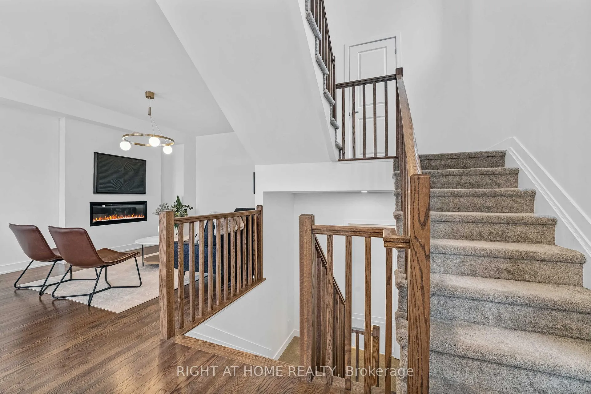 Photo 10 of 556 Tahoe Heights, Ottawa, Leitrim — HOMEH
