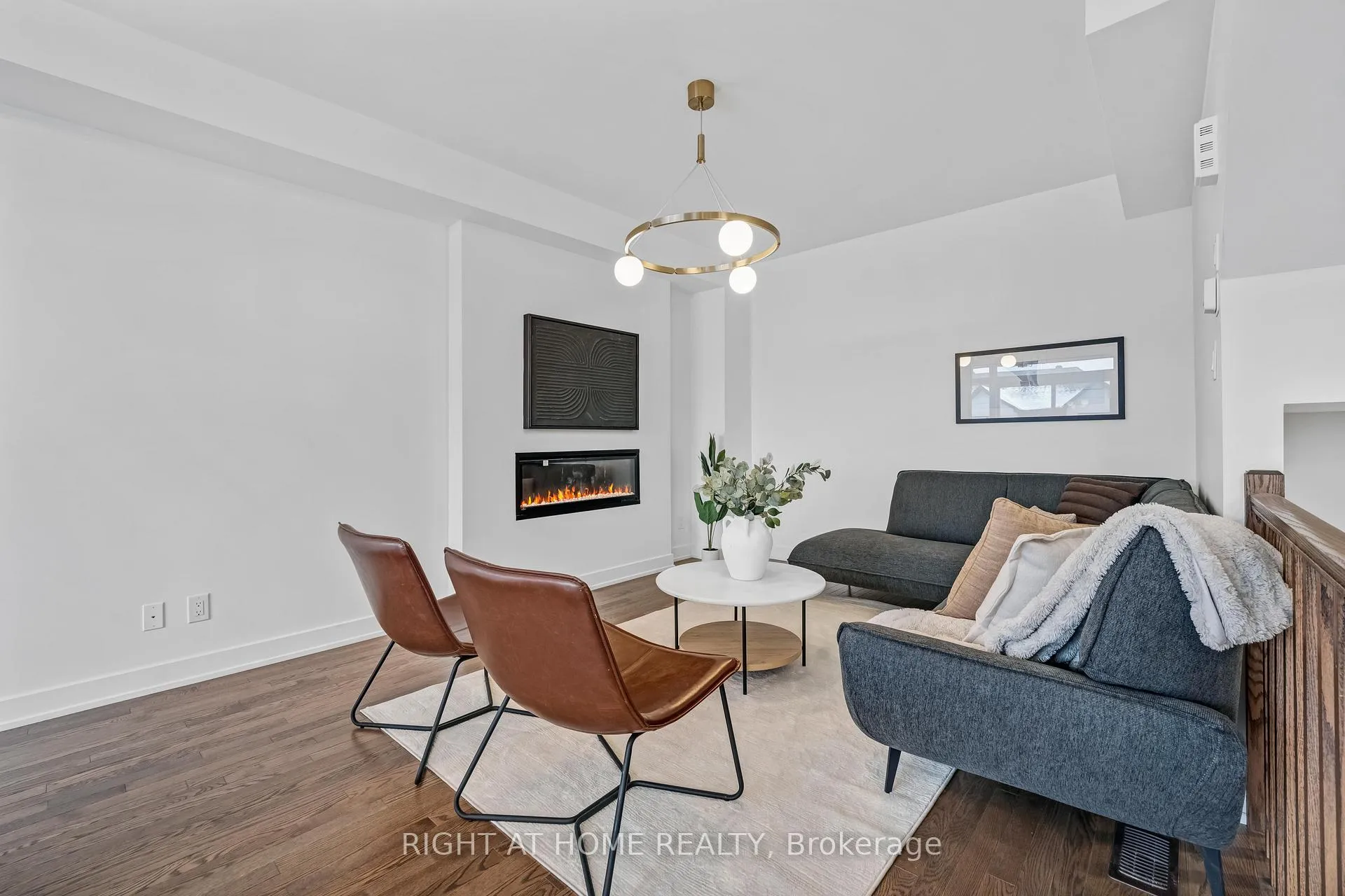 Photo 11 of 556 Tahoe Heights, Ottawa, Leitrim — HOMEH