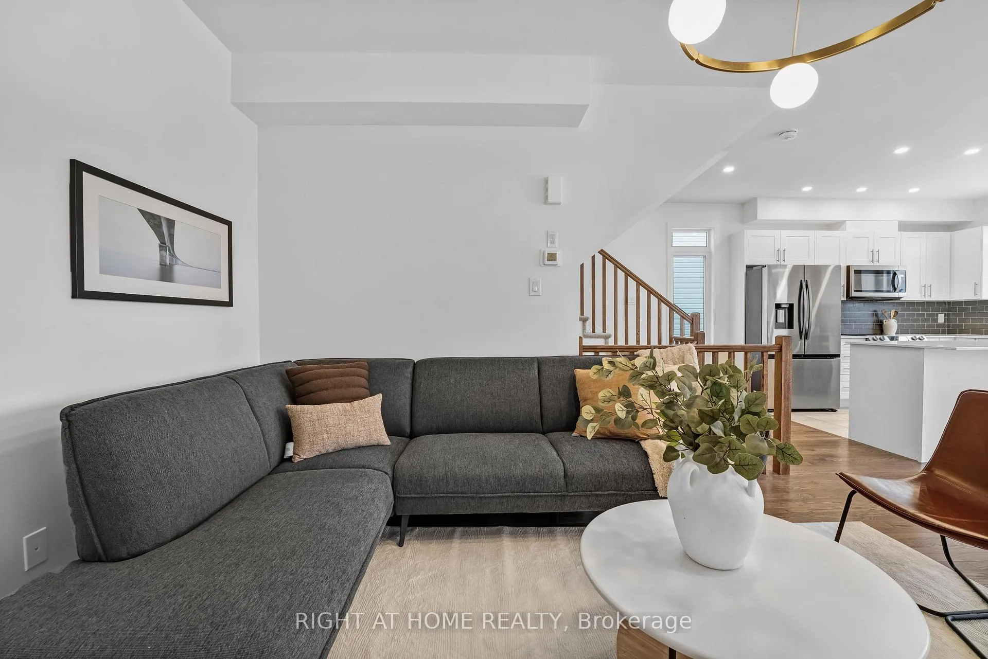 Photo 15 of 556 Tahoe Heights, Ottawa, Leitrim — HOMEH