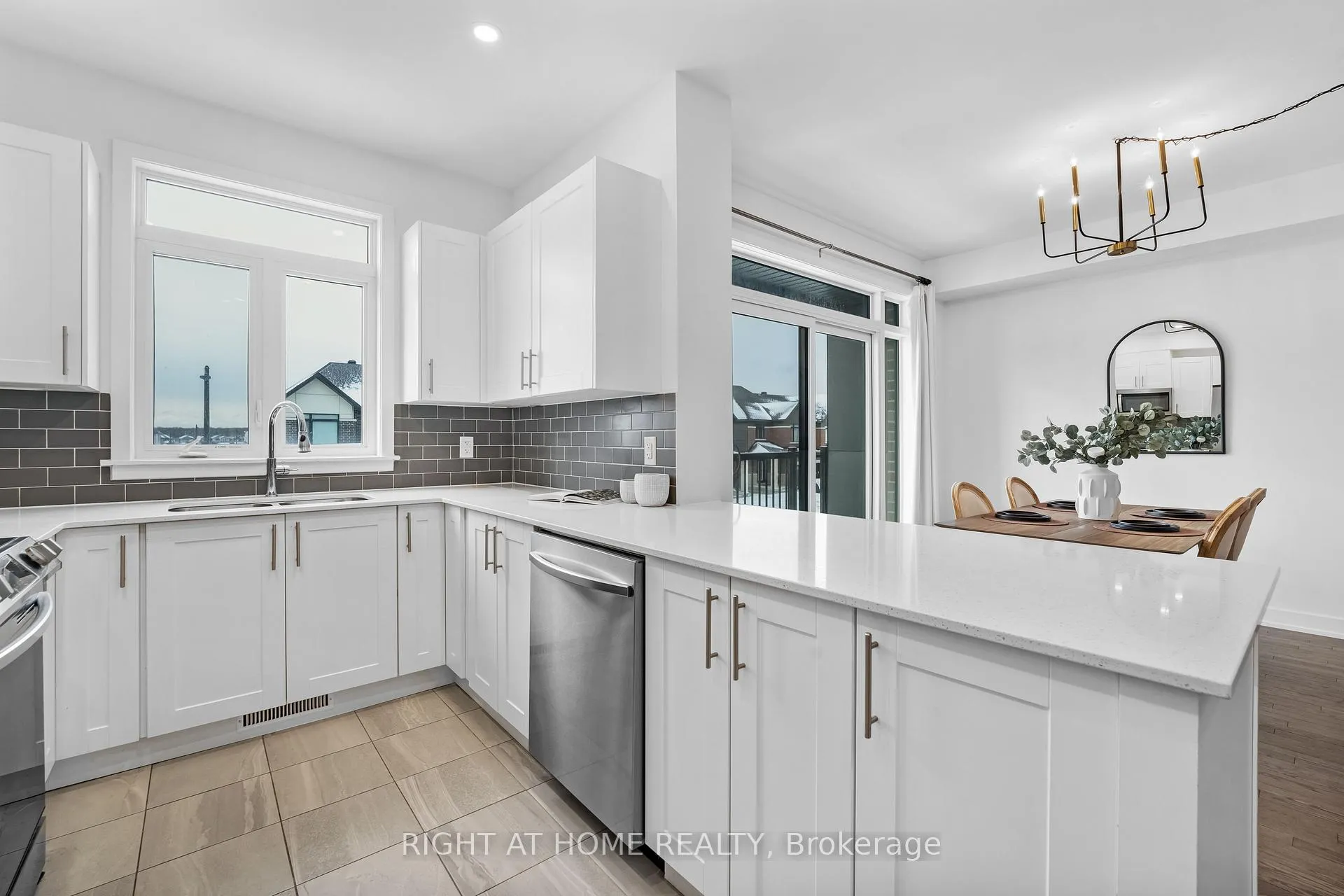 Photo 22 of 556 Tahoe Heights, Ottawa, Leitrim — HOMEH