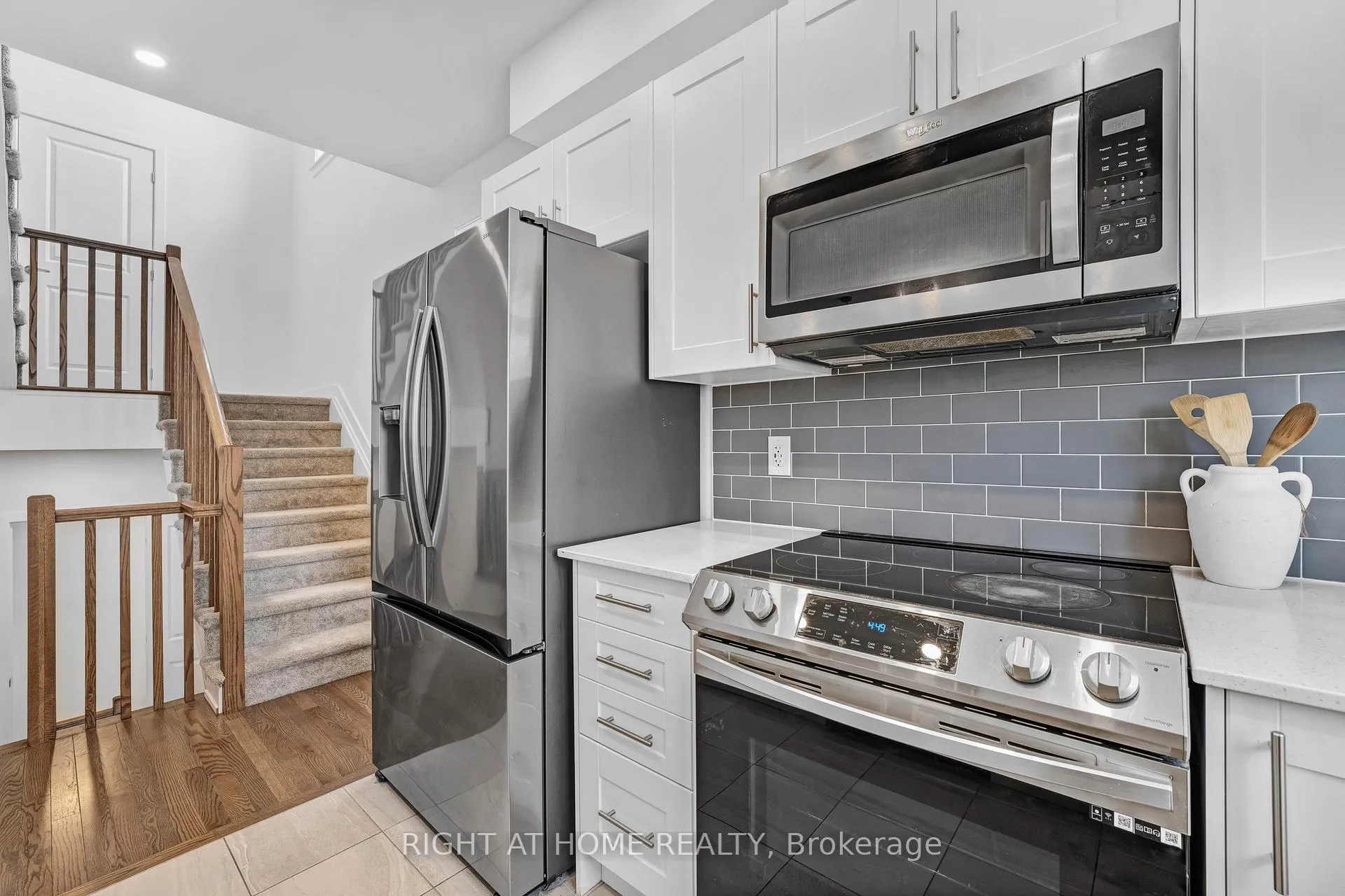 Photo 24 of 556 Tahoe Heights, Ottawa, Leitrim — HOMEH
