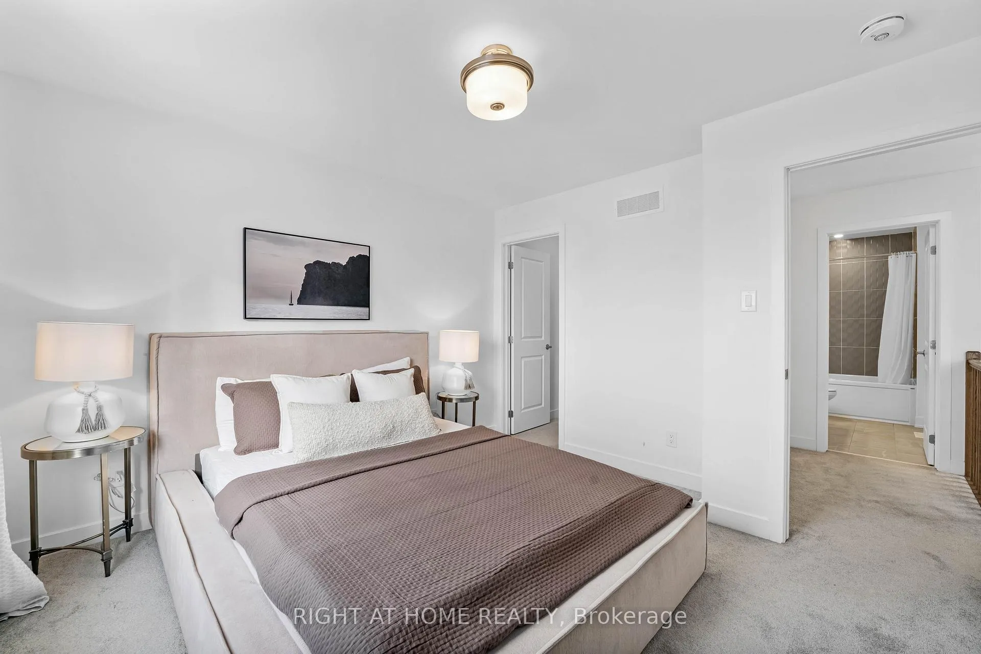 Photo 31 of 556 Tahoe Heights, Ottawa, Leitrim — HOMEH