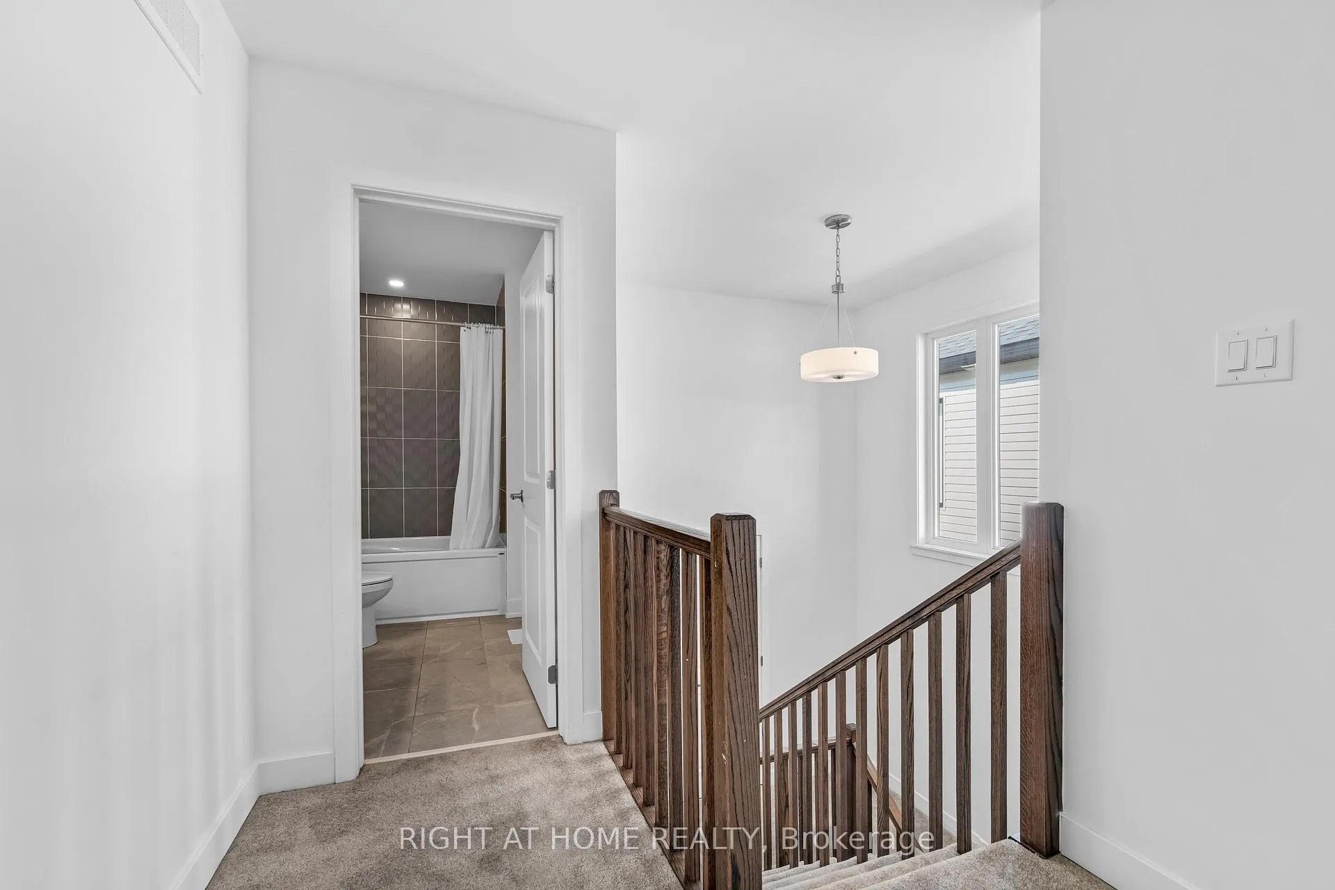 Photo 35 of 556 Tahoe Heights, Ottawa, Leitrim — HOMEH