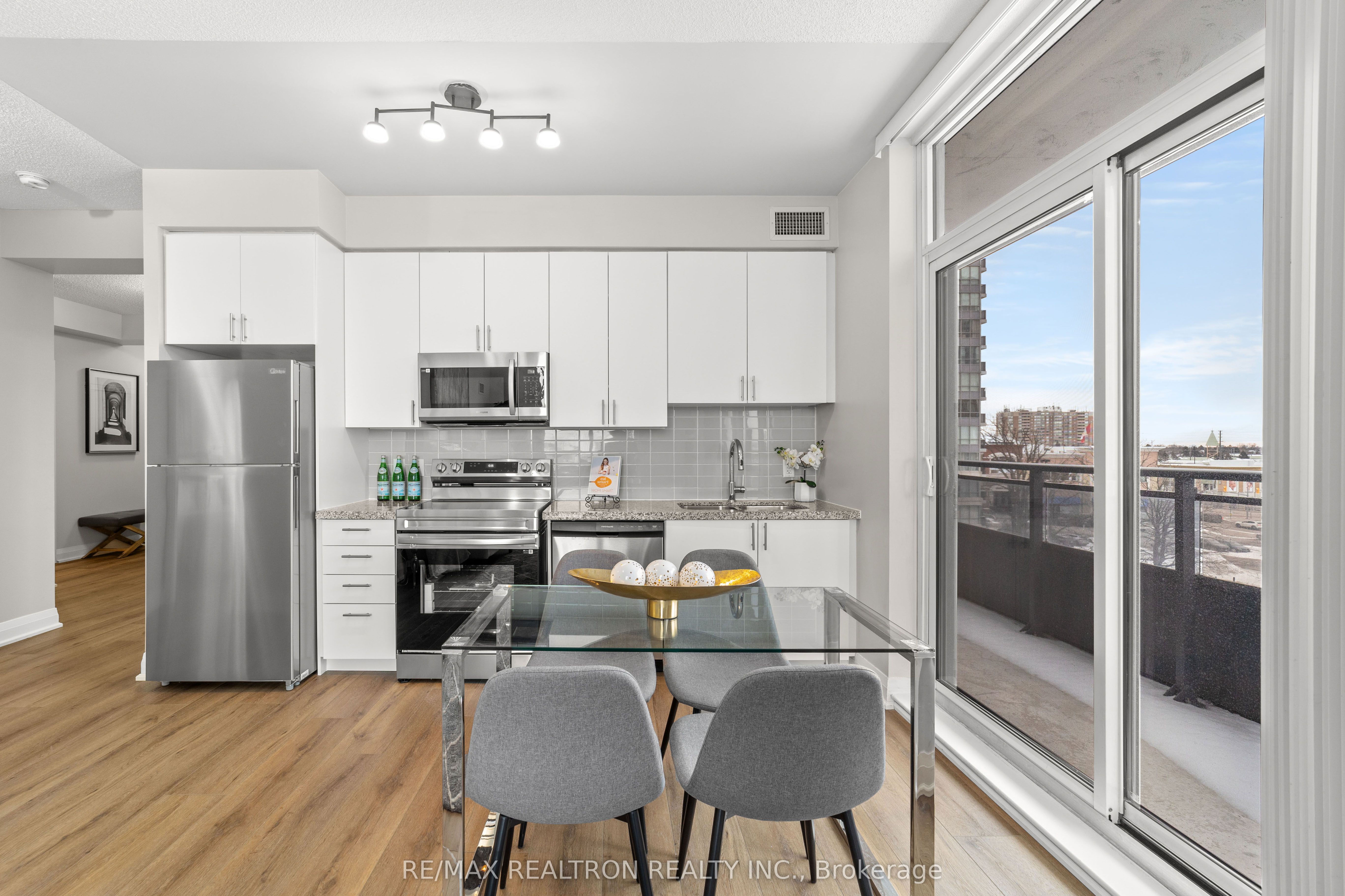 Photo 56 of Unit 608, 75 North Park Road, Vaughan, Beverley Glen — HOMEH