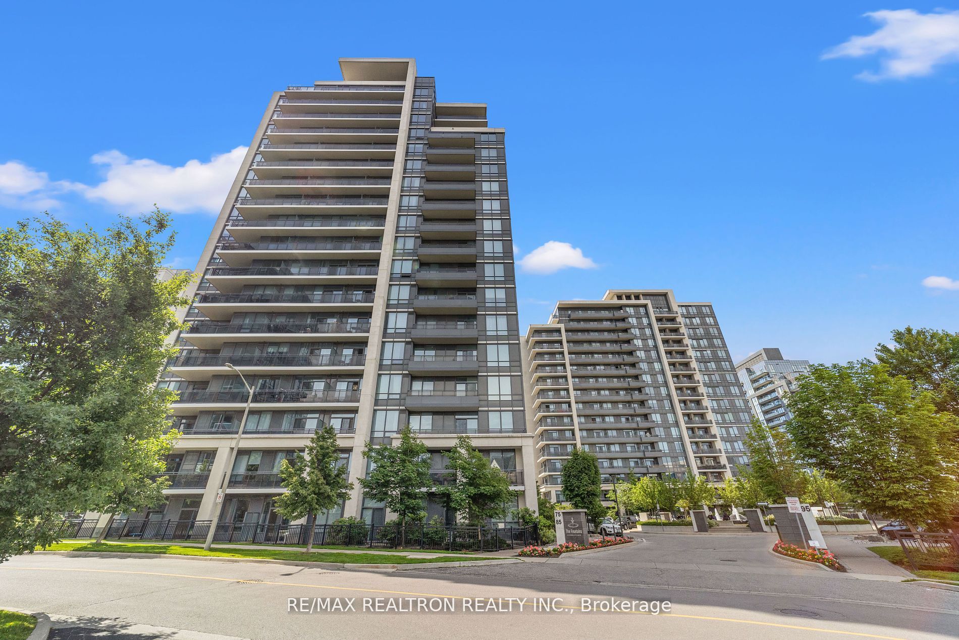 Photo 2 of Unit 608, 75 North Park Road, Vaughan, Beverley Glen — HOMEH