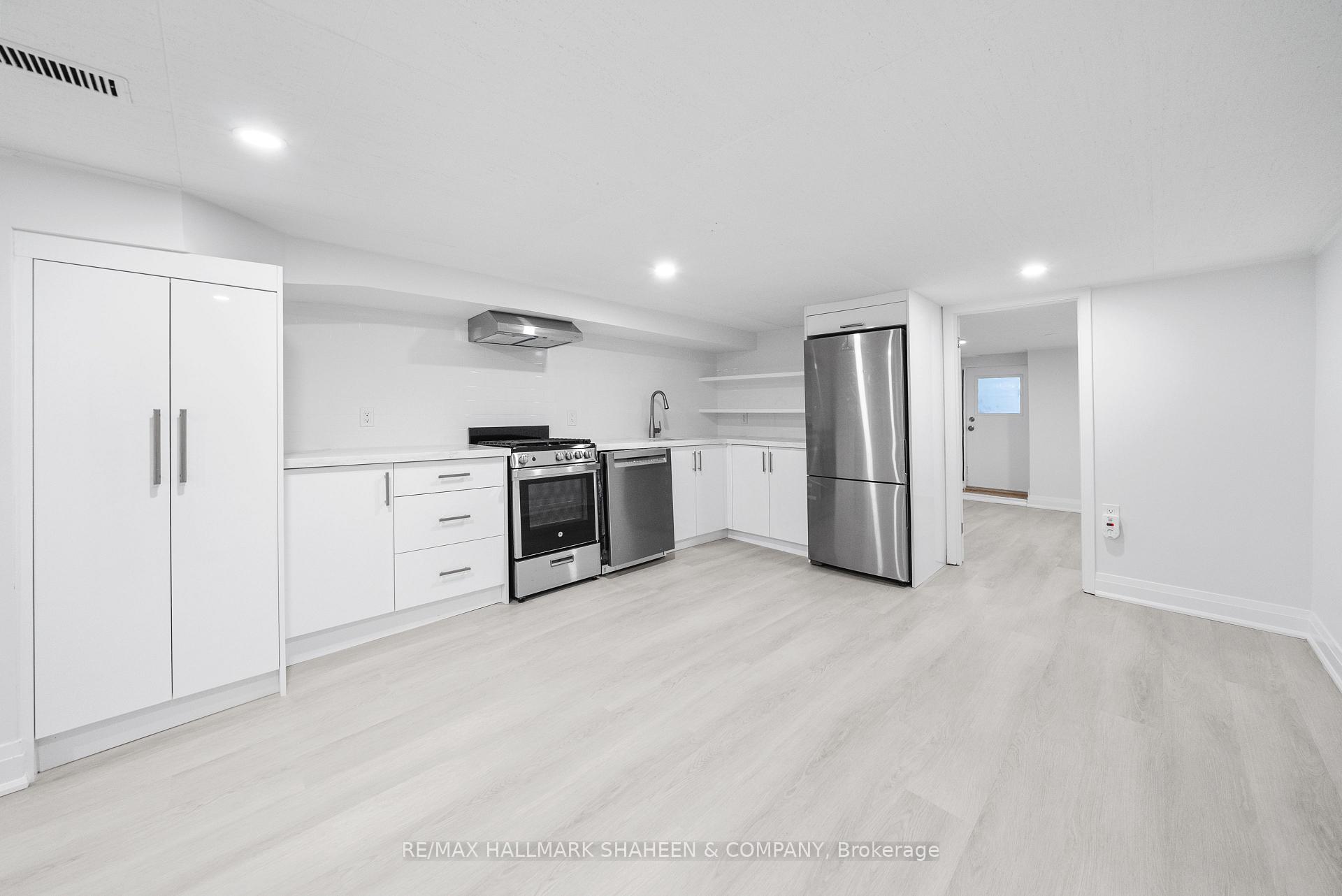 Photo 8 of Unit Bsmnt, 430 Euclid Avenue, Toronto, Palmerston-Little Italy — HOMEH