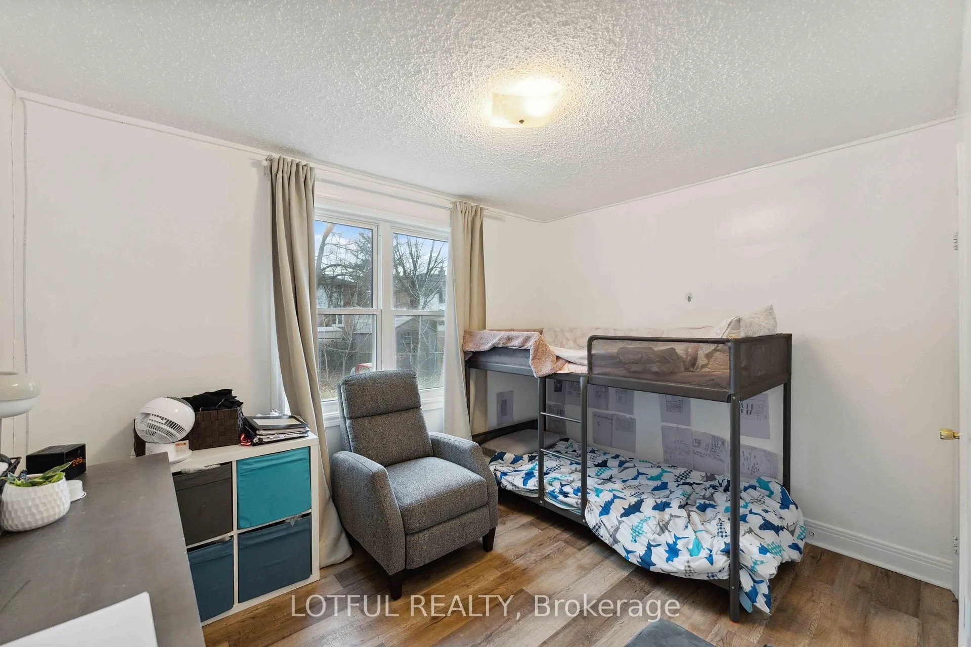 Photo 77 of Unit A, 2427 Chasseur Avenue, Ottawa, Heron Park — HOMEH