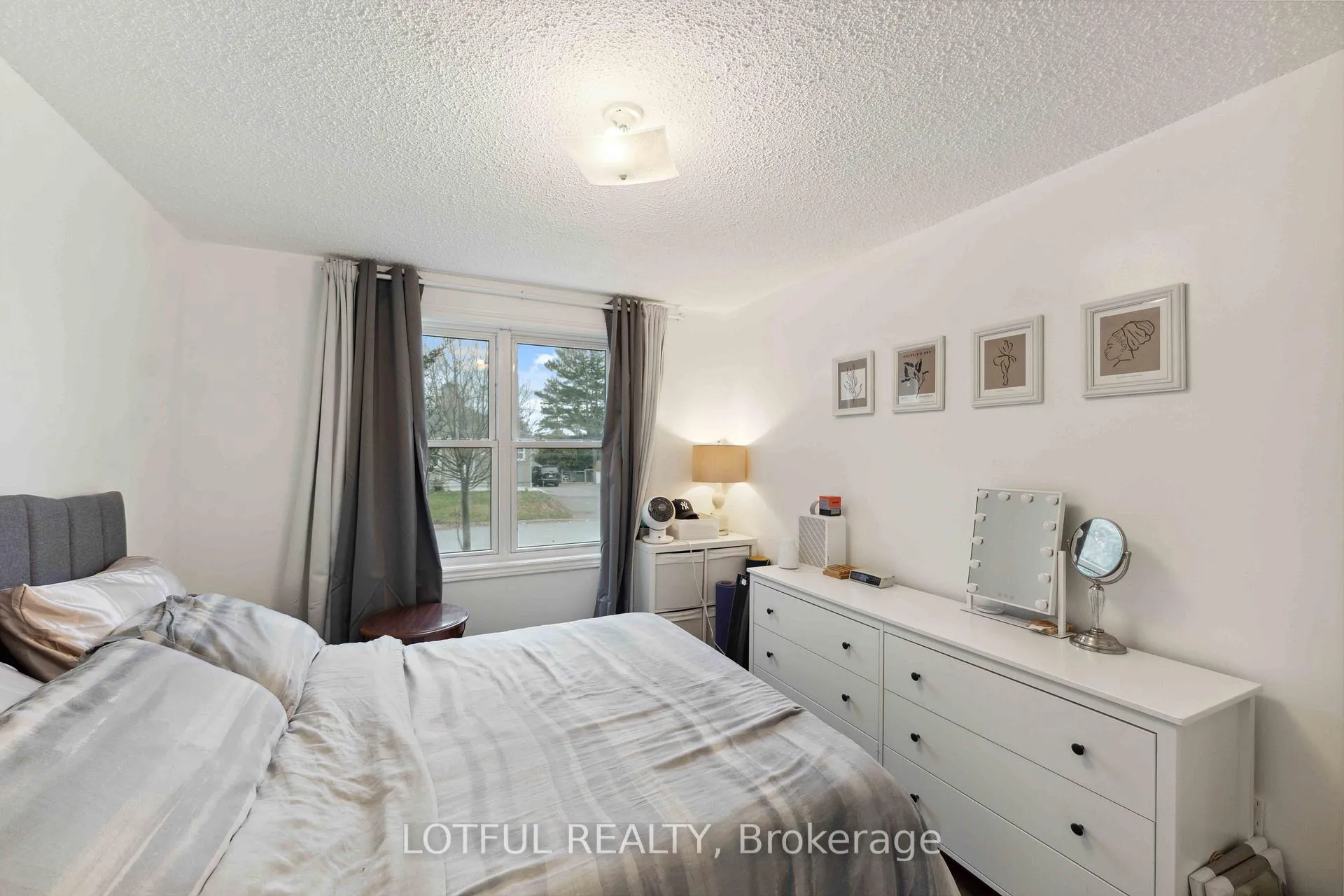 Photo 110 of Unit A, 2427 Chasseur Avenue, Ottawa, Heron Park — HOMEH