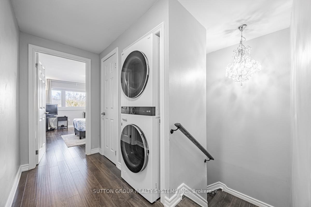 Photo 13 of 12 Sachems Place, Scarborough, Malvern — HOMEH