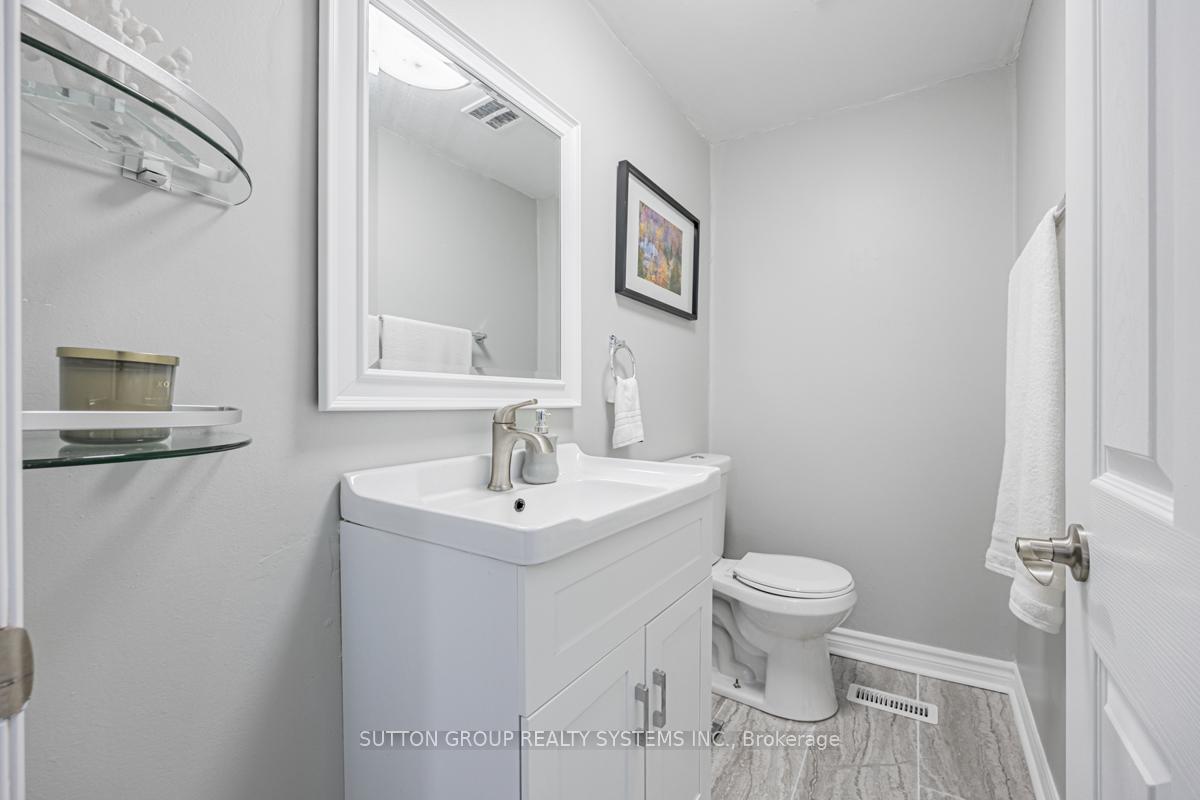 Photo 18 of 12 Sachems Place, Scarborough, Malvern — HOMEH