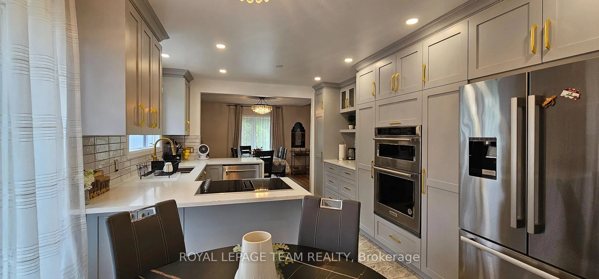 Photo 56 of 8 Swans Way S, Ottawa, Rothwell Heights — HOMEH