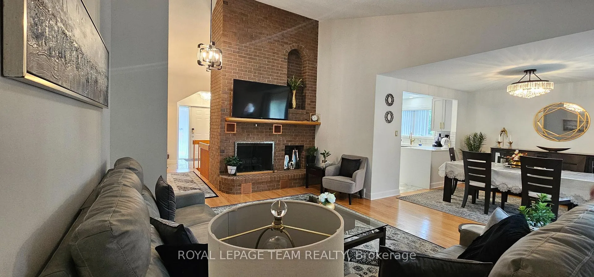 Photo 115 of 8 Swans Way S, Ottawa, Rothwell Heights — HOMEH