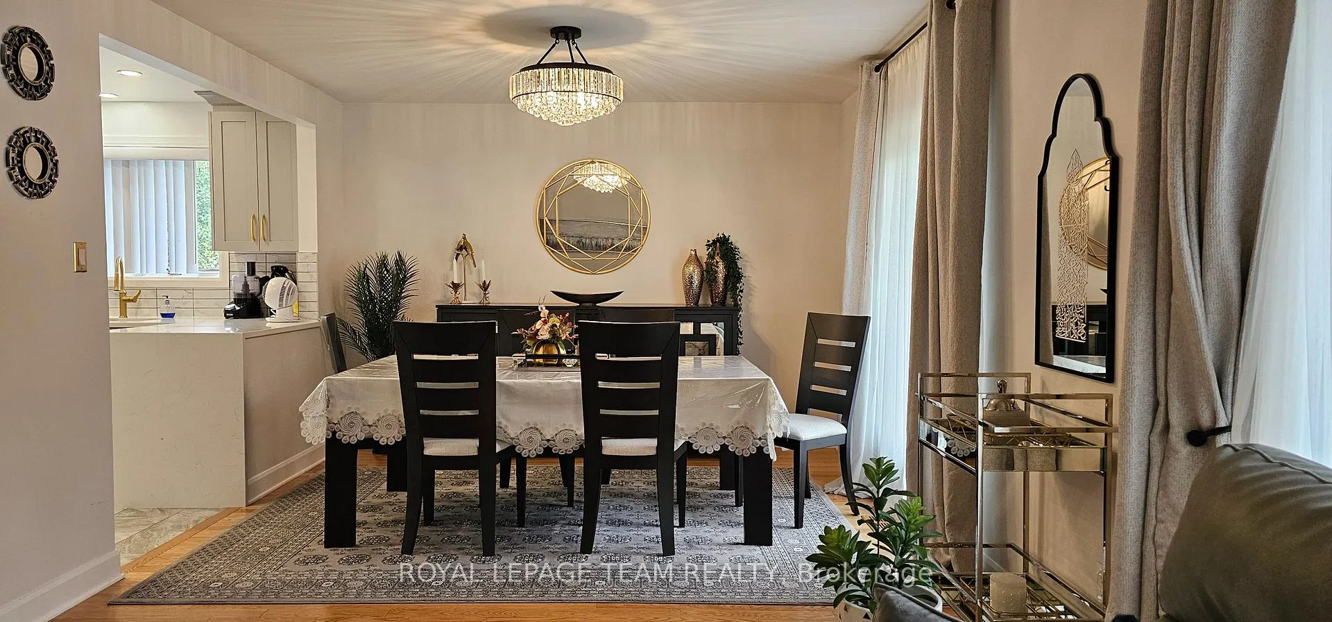 Photo 130 of 8 Swans Way S, Ottawa, Rothwell Heights — HOMEH