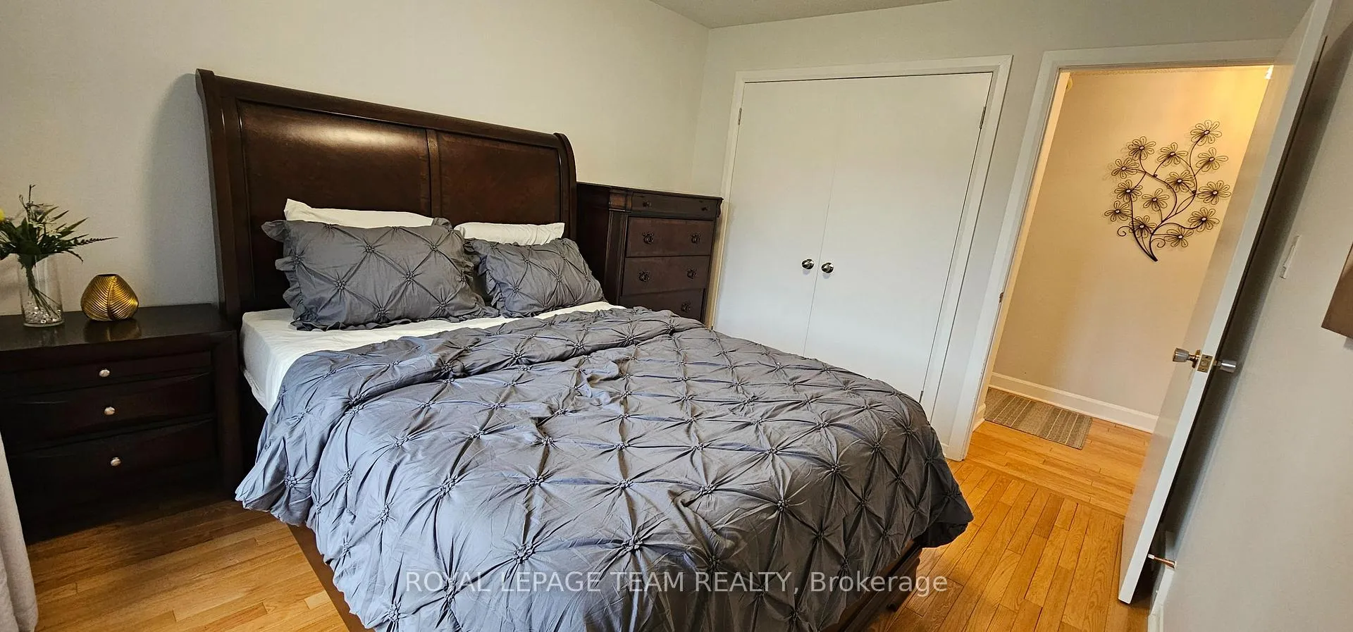 Photo 177 of 8 Swans Way S, Ottawa, Rothwell Heights — HOMEH
