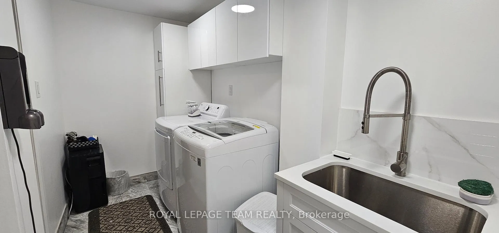 Photo 315 of 8 Swans Way S, Ottawa, Rothwell Heights — HOMEH