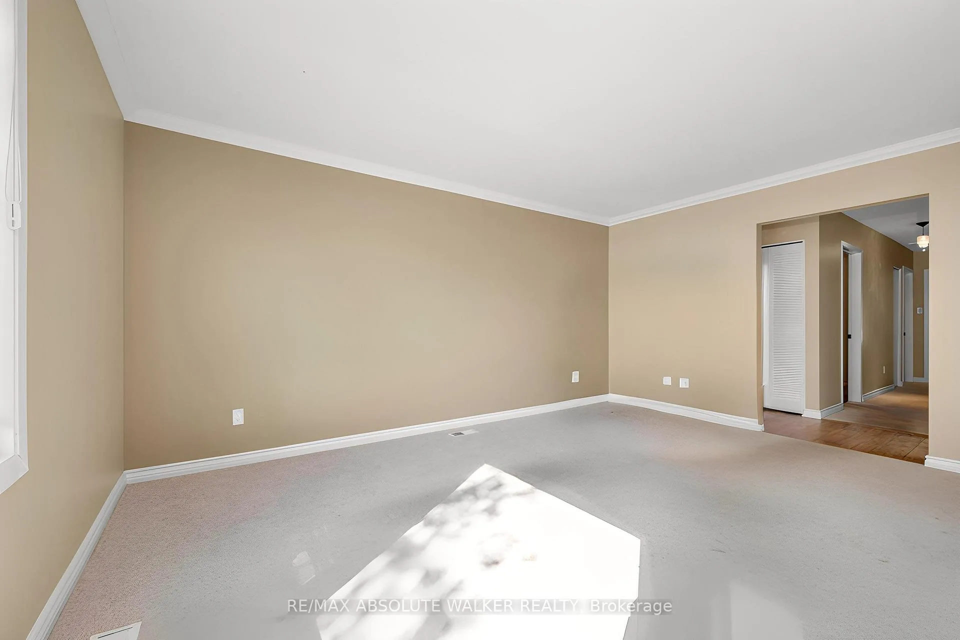 Photo 36 of 773 Eastvale Drive, Ottawa, Beacon Hill North — HOMEH