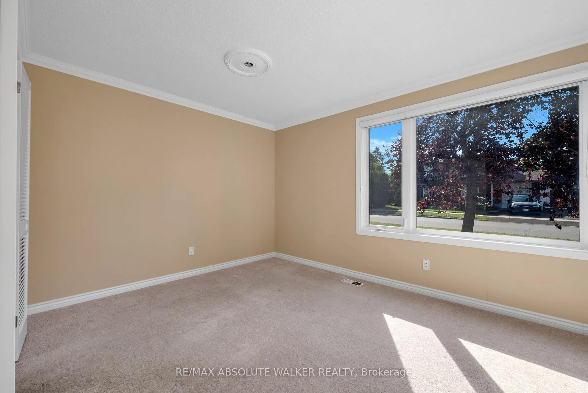 Photo 51 of 773 Eastvale Drive, Ottawa, Beacon Hill North — HOMEH