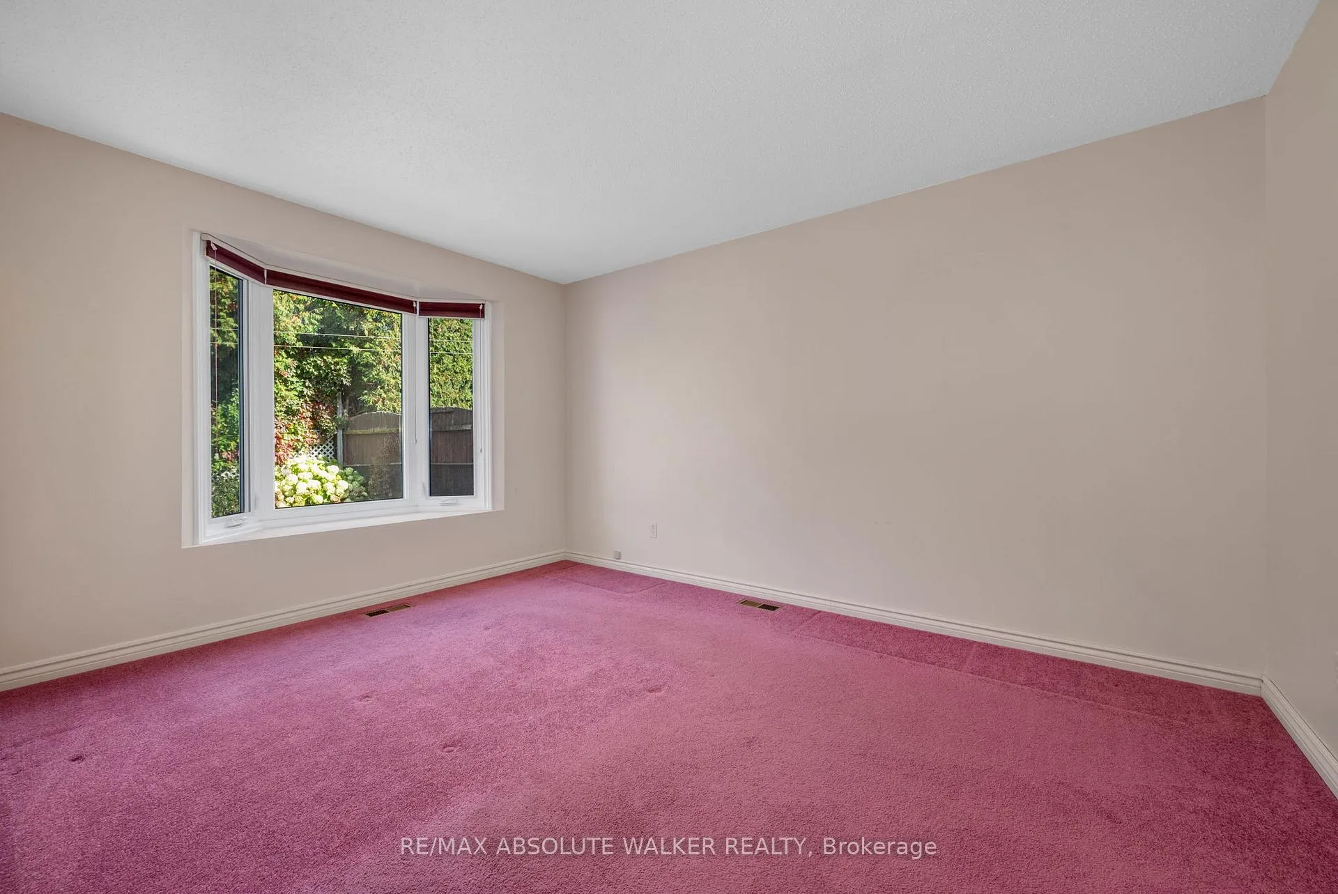 Photo 96 of 773 Eastvale Drive, Ottawa, Beacon Hill North — HOMEH