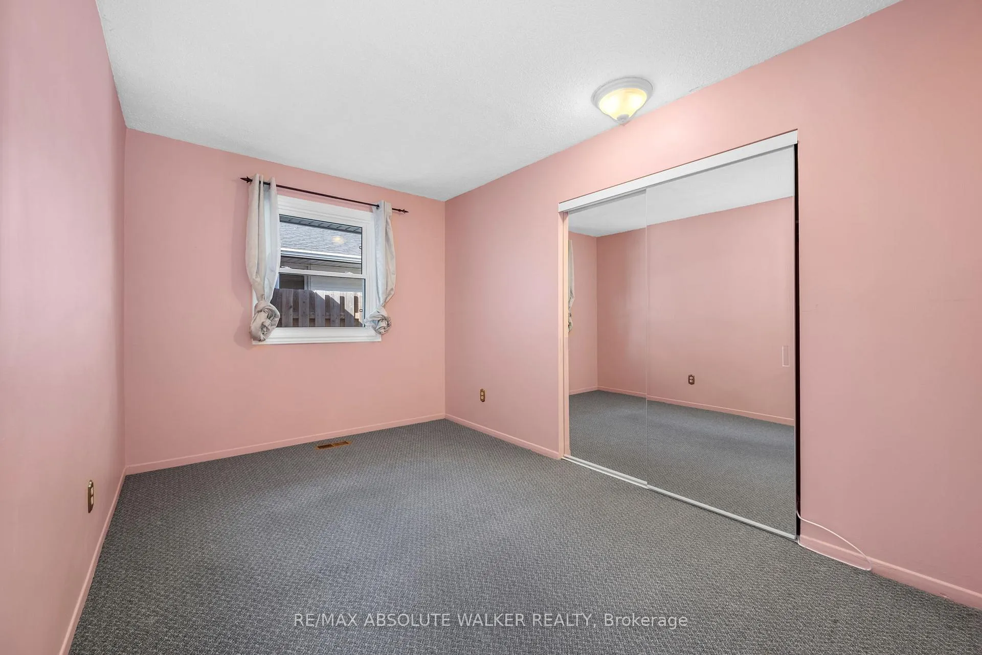 Photo 113 of 773 Eastvale Drive, Ottawa, Beacon Hill North — HOMEH