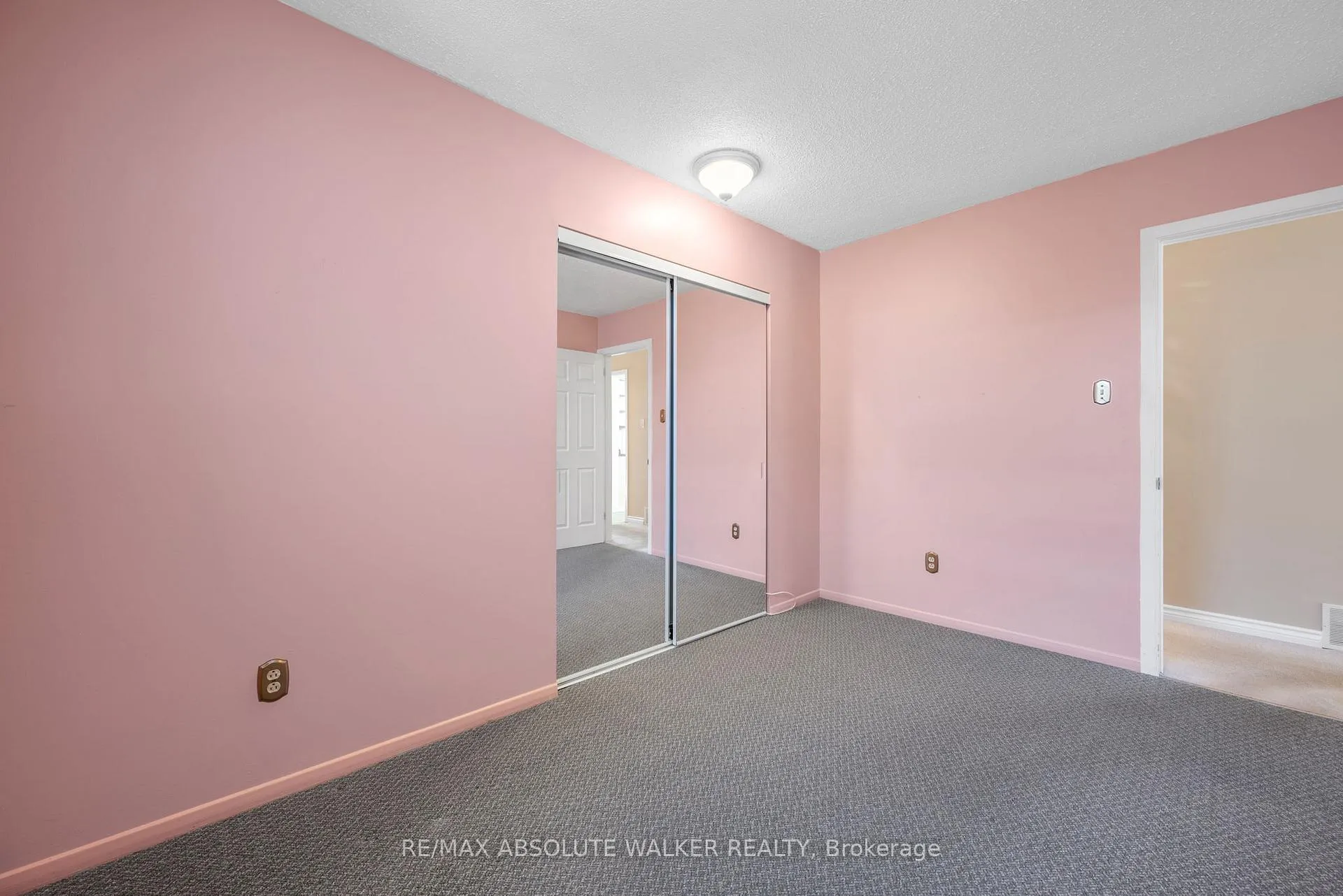 Photo 123 of 773 Eastvale Drive, Ottawa, Beacon Hill North — HOMEH