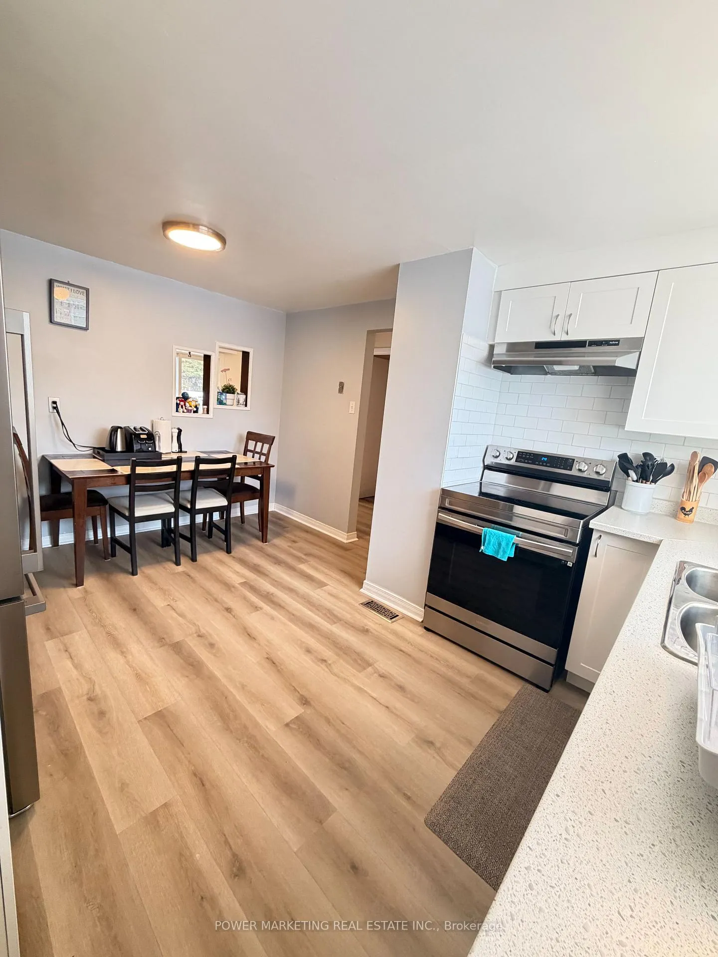 Photo 12 of Unit G, 1462 Heatherington Road, Ottawa, Heron Gate/Industrial Park — HOMEH