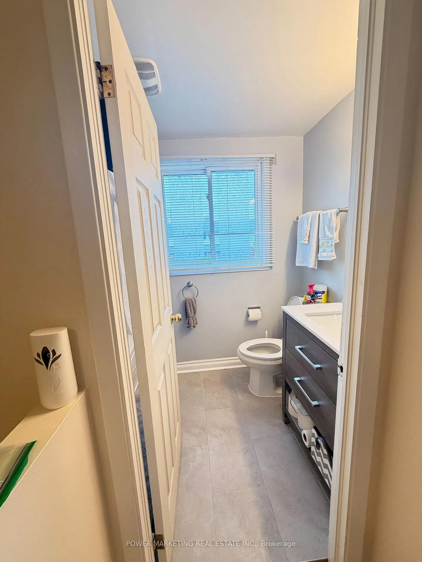 Photo 21 of Unit G, 1462 Heatherington Road, Ottawa, Heron Gate/Industrial Park — HOMEH