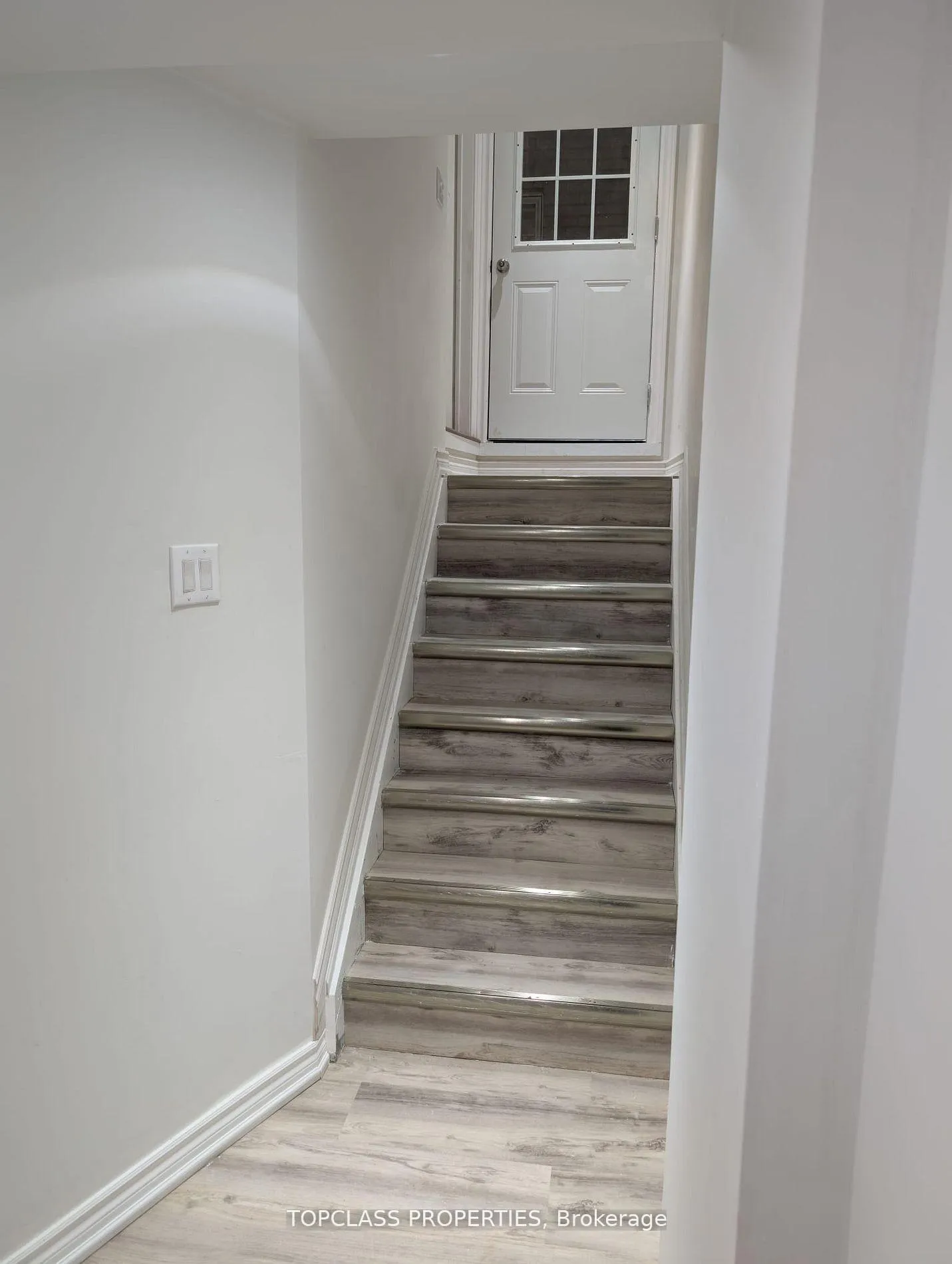 Photo 9 of 76 Samandria Avenue, Whitby, Taunton North — HOMEH