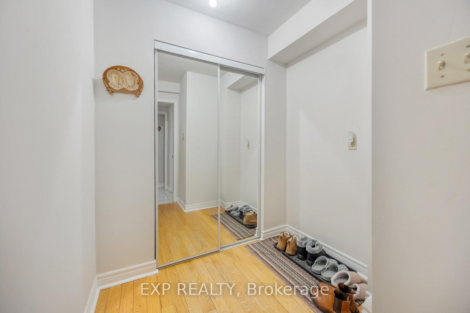 Photo 3 of 4 Calibre Court, Scarborough, Rouge — HOMEH