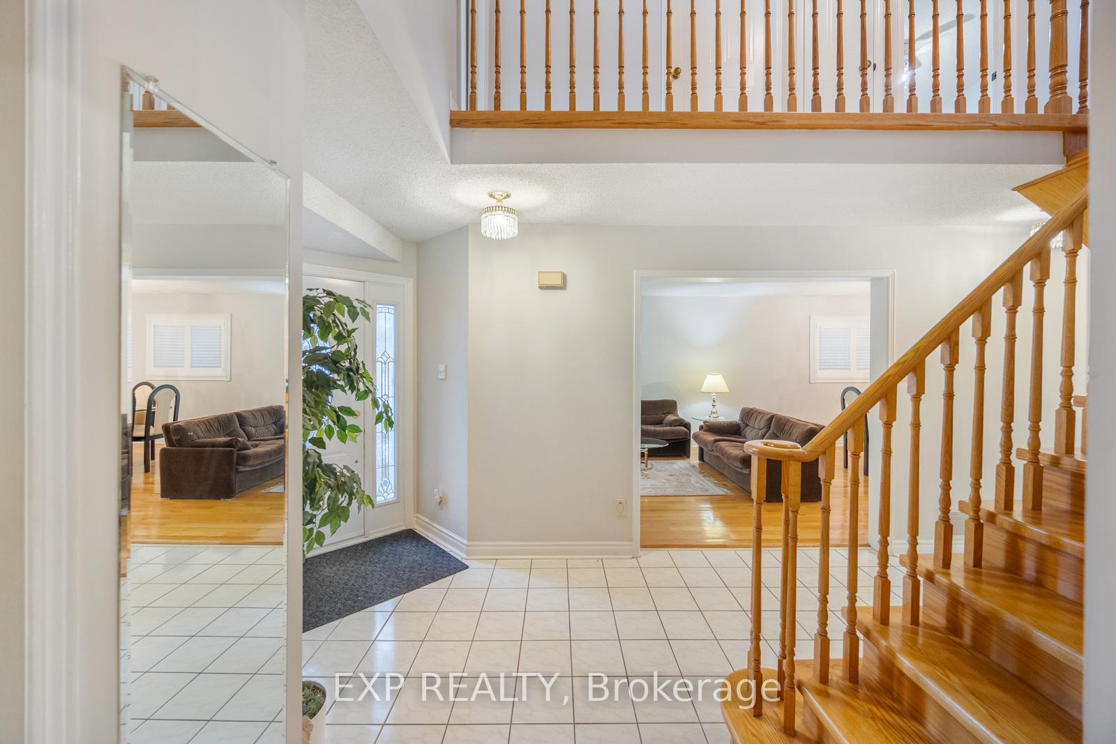 Photo 5 of 4 Calibre Court, Scarborough, Rouge — HOMEH