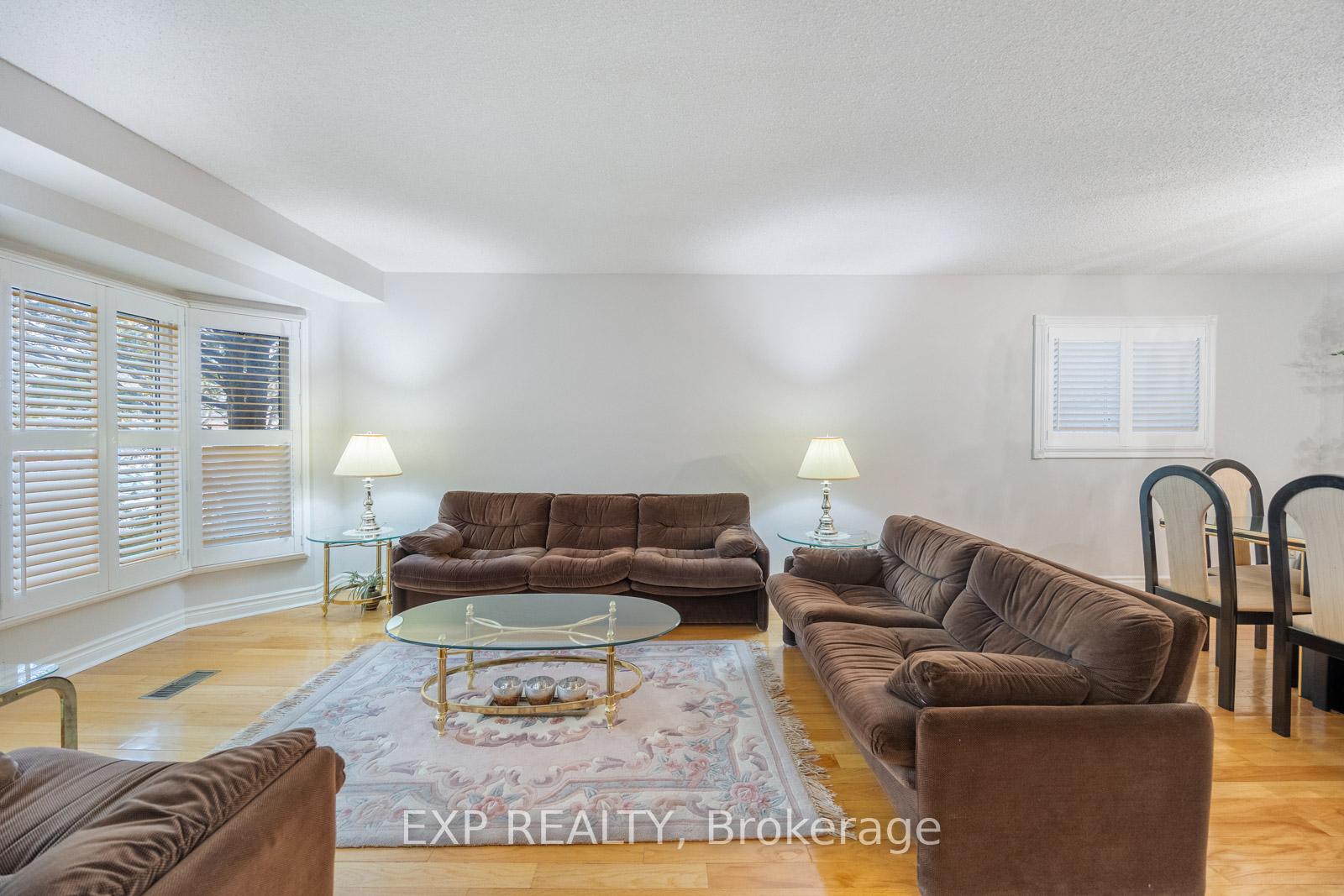 Photo 7 of 4 Calibre Court, Scarborough, Rouge — HOMEH