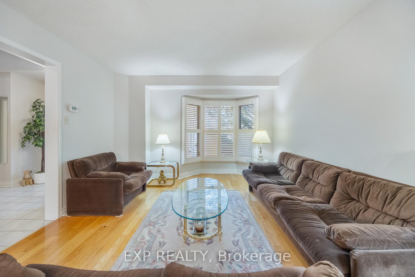 Photo 8 of 4 Calibre Court, Scarborough, Rouge — HOMEH
