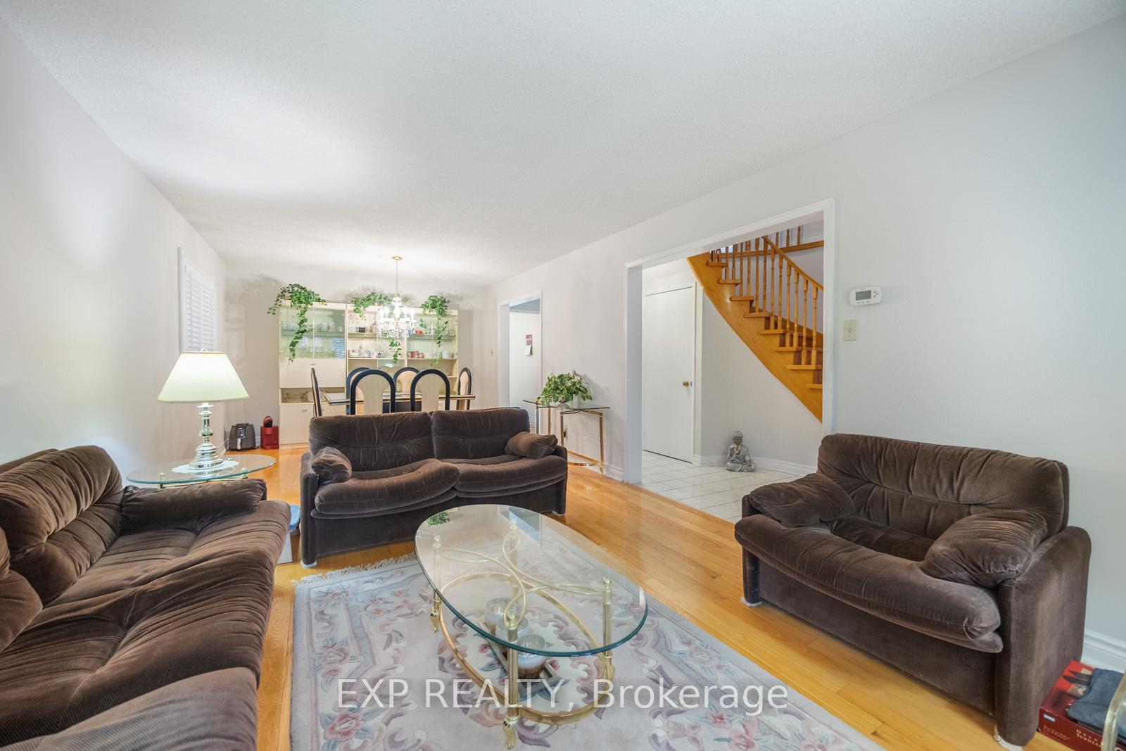 Photo 11 of 4 Calibre Court, Scarborough, Rouge — HOMEH