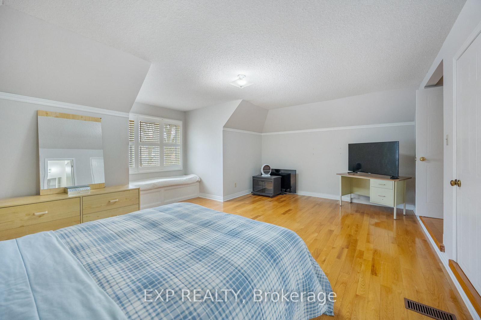 Photo 31 of 4 Calibre Court, Scarborough, Rouge — HOMEH