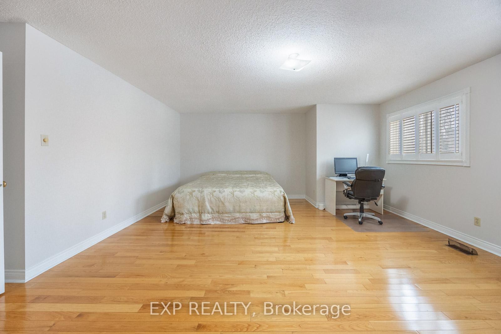 Photo 38 of 4 Calibre Court, Scarborough, Rouge — HOMEH