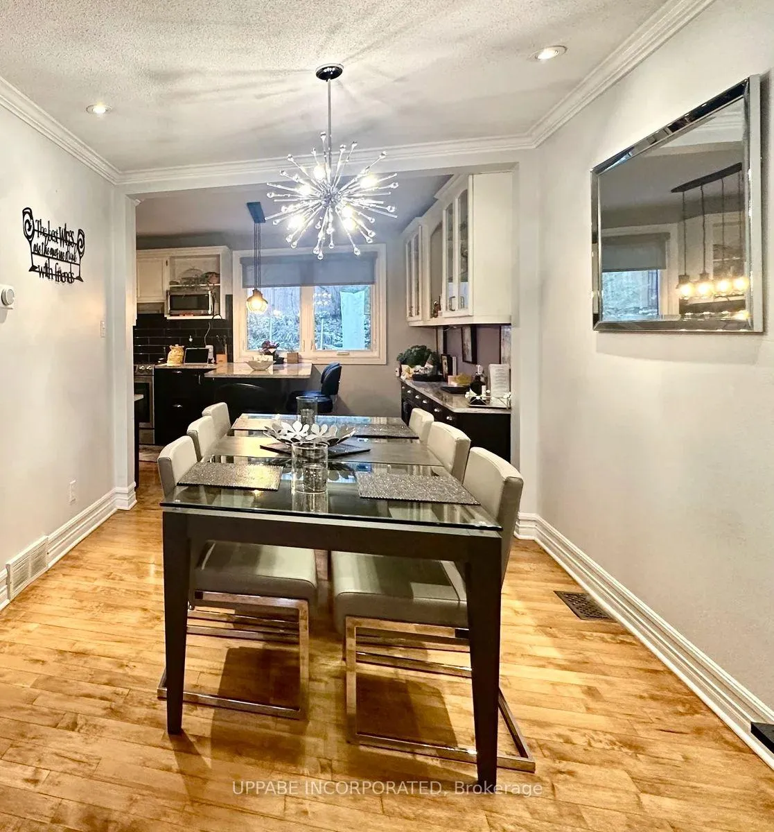 Photo 2 of 2506 Autumn Hill Crescent, Ottawa, Blackburn Hamlet (South) — HOMEH