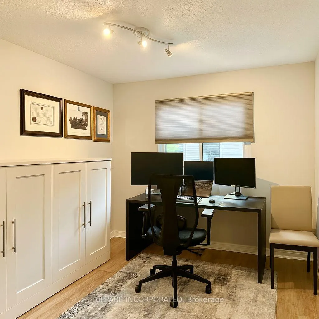 Photo 9 of 2506 Autumn Hill Crescent, Ottawa, Blackburn Hamlet (South) — HOMEH