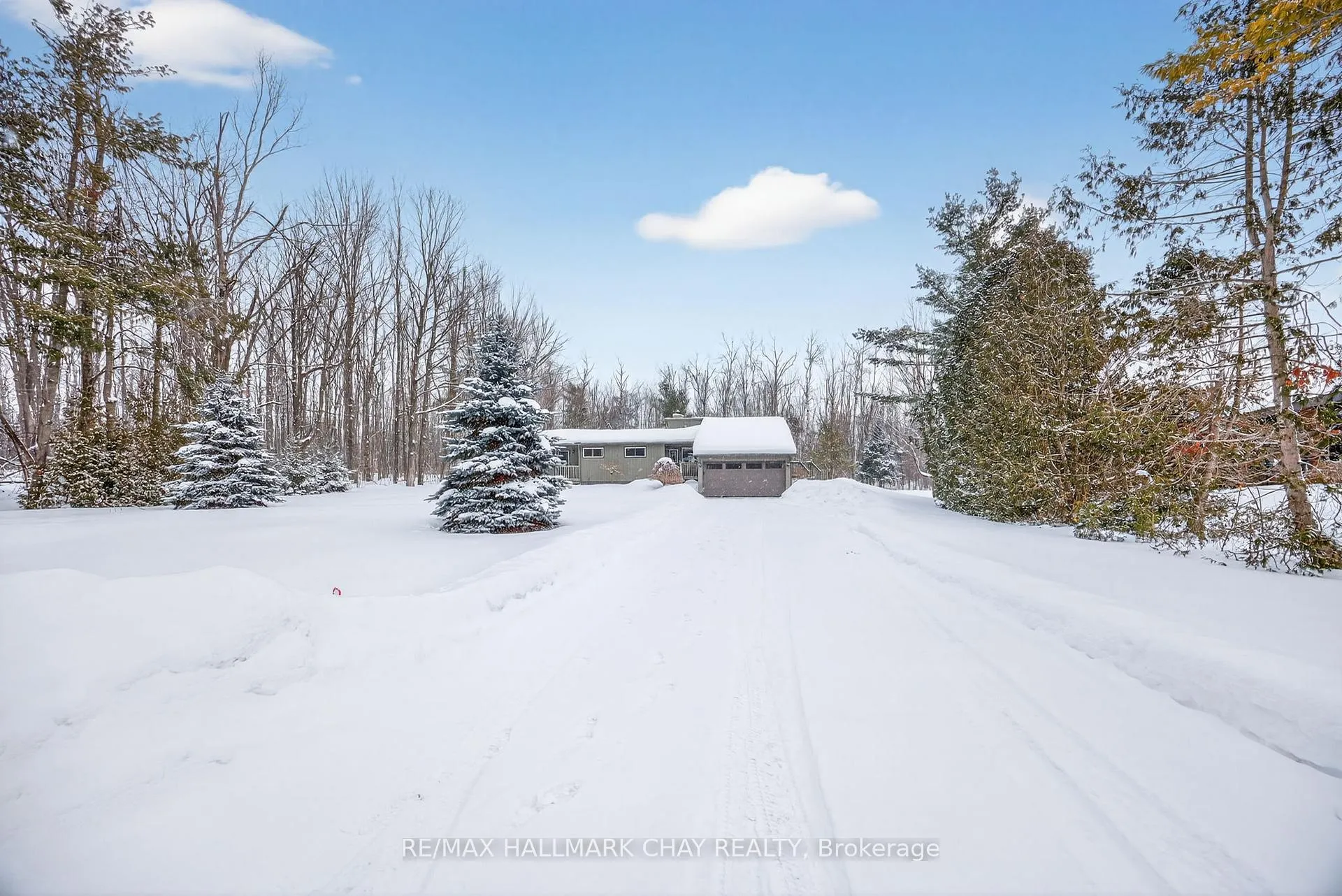 Photo 3 of 1075 6 Line S, Oro-Medonte, Rural Oro-Medonte — HOMEH