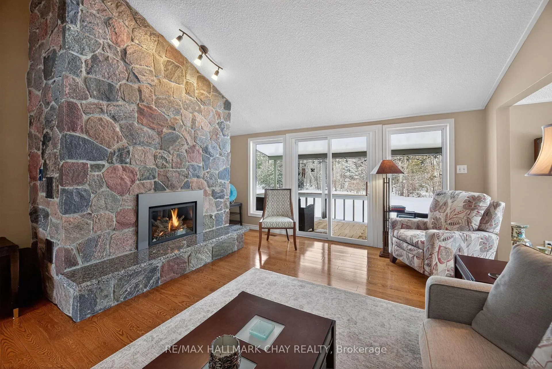 Photo 17 of 1075 6 Line S, Oro-Medonte, Rural Oro-Medonte — HOMEH