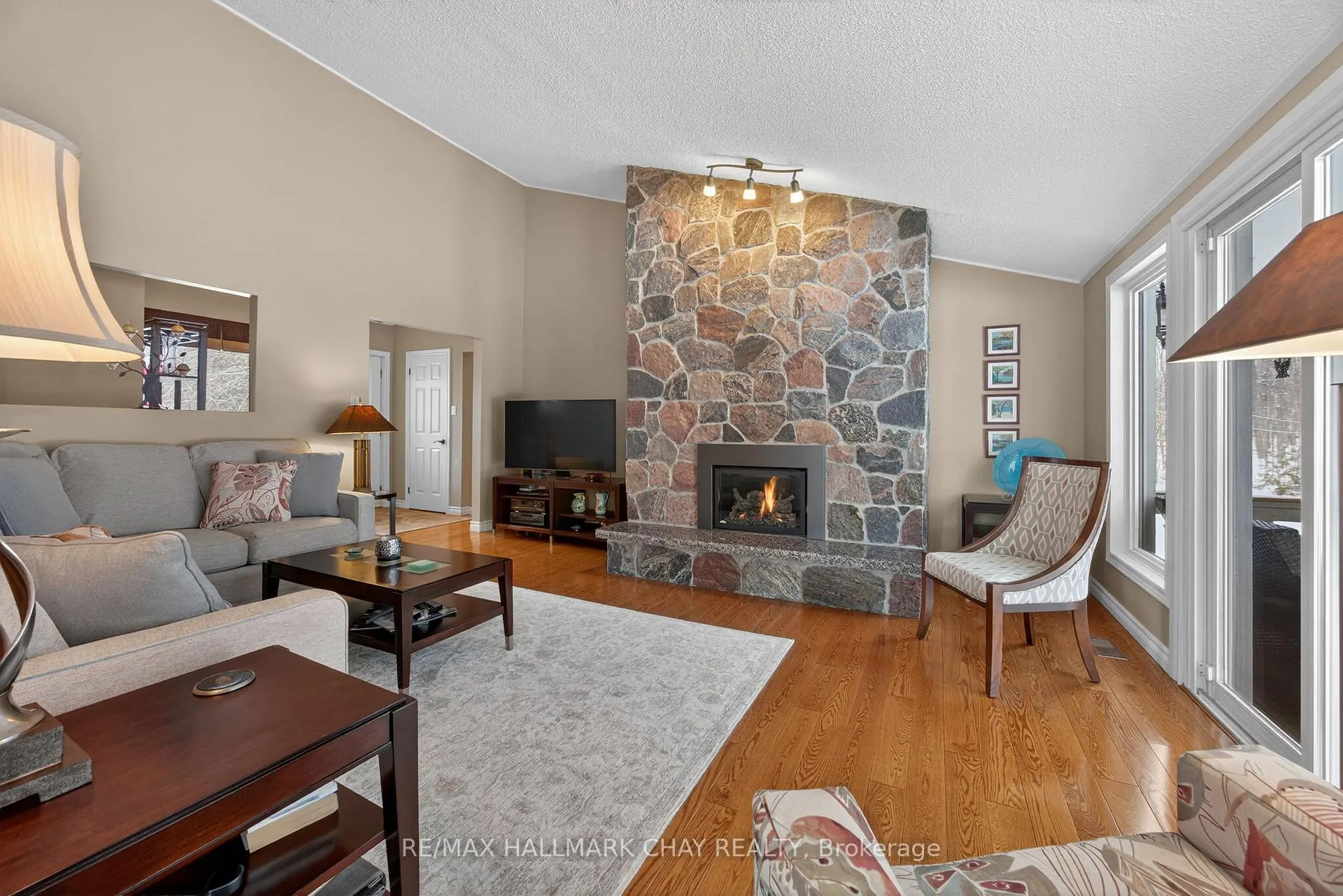 Photo 18 of 1075 6 Line S, Oro-Medonte, Rural Oro-Medonte — HOMEH
