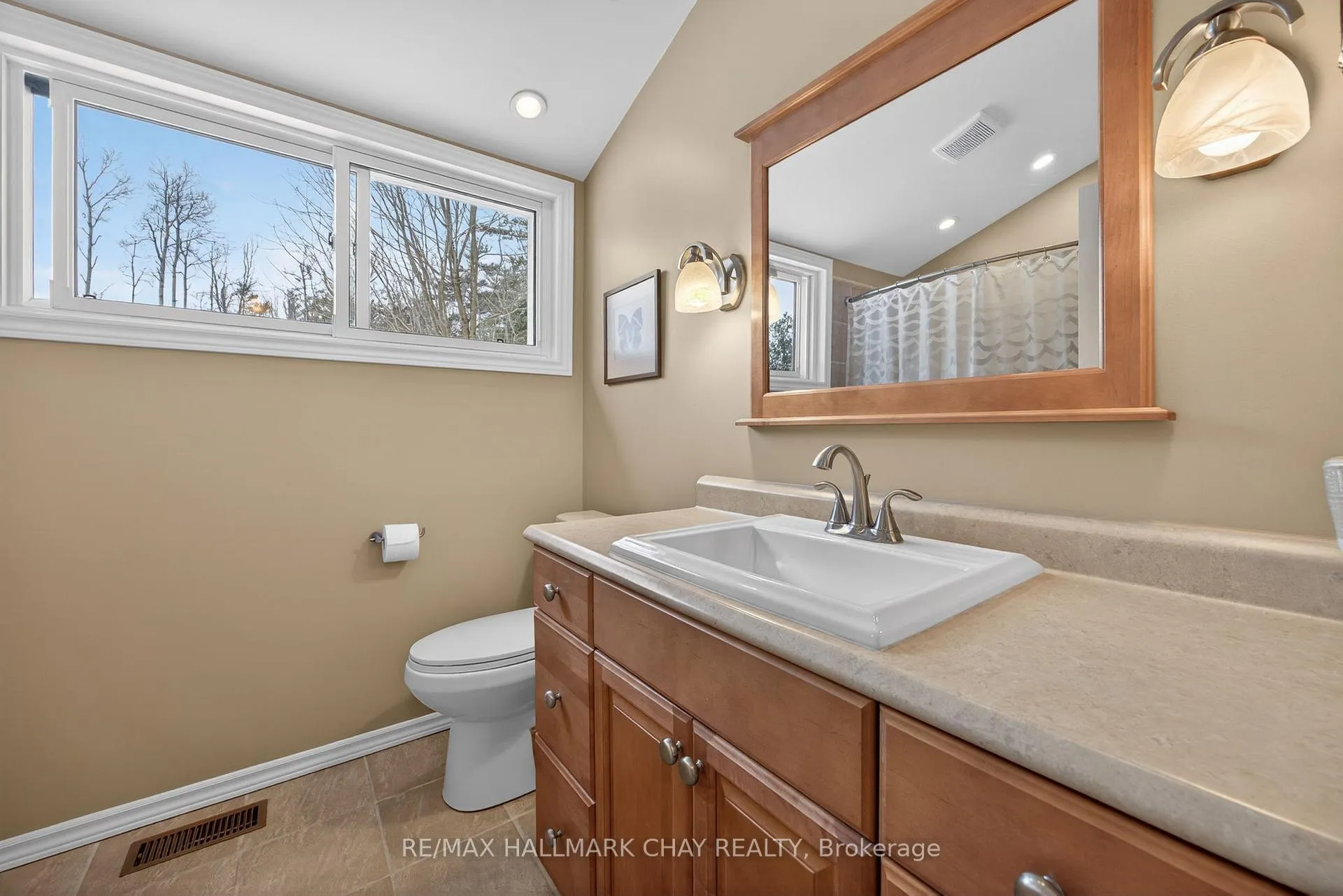 Photo 30 of 1075 6 Line S, Oro-Medonte, Rural Oro-Medonte — HOMEH